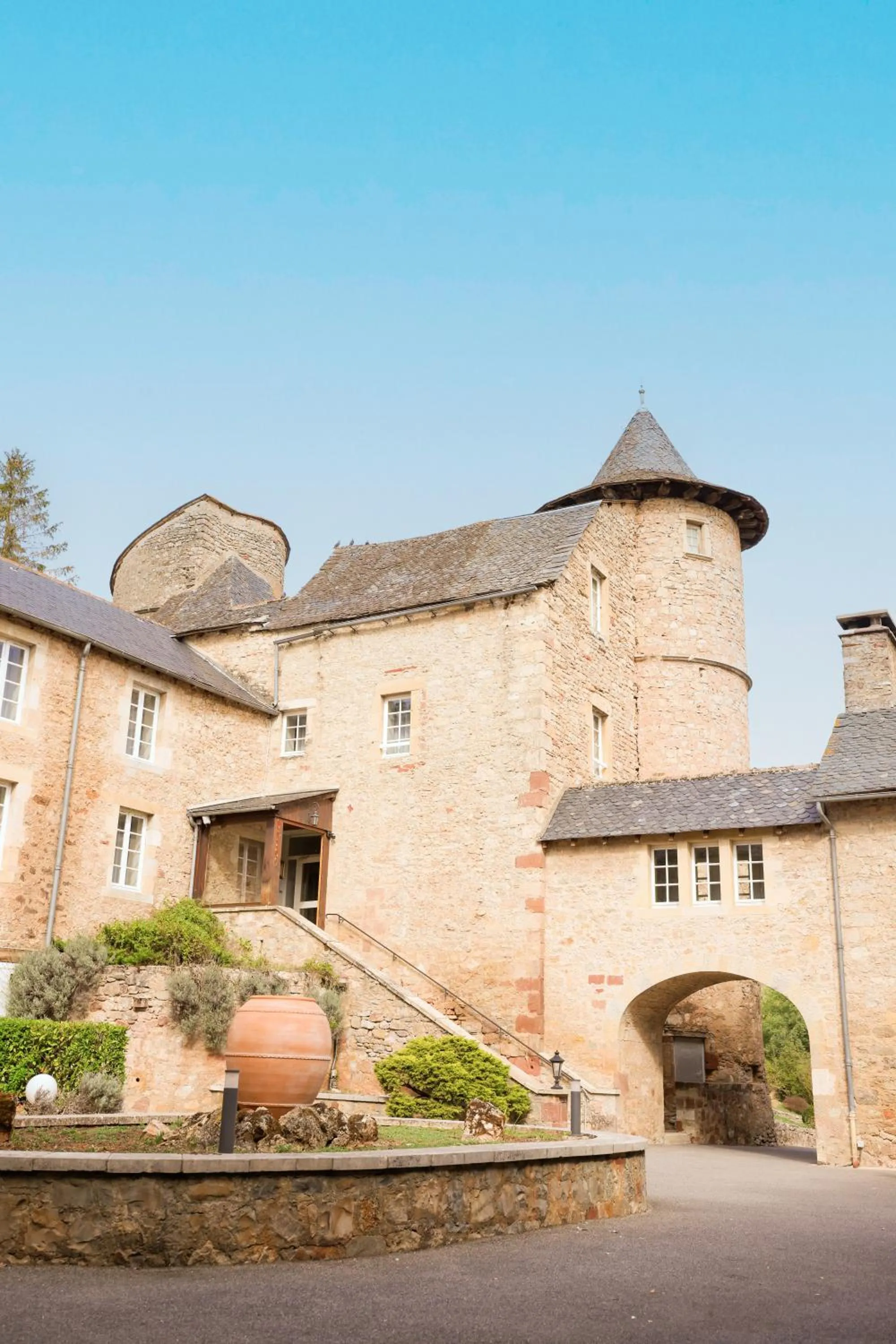 Property building in Château de Fontanges