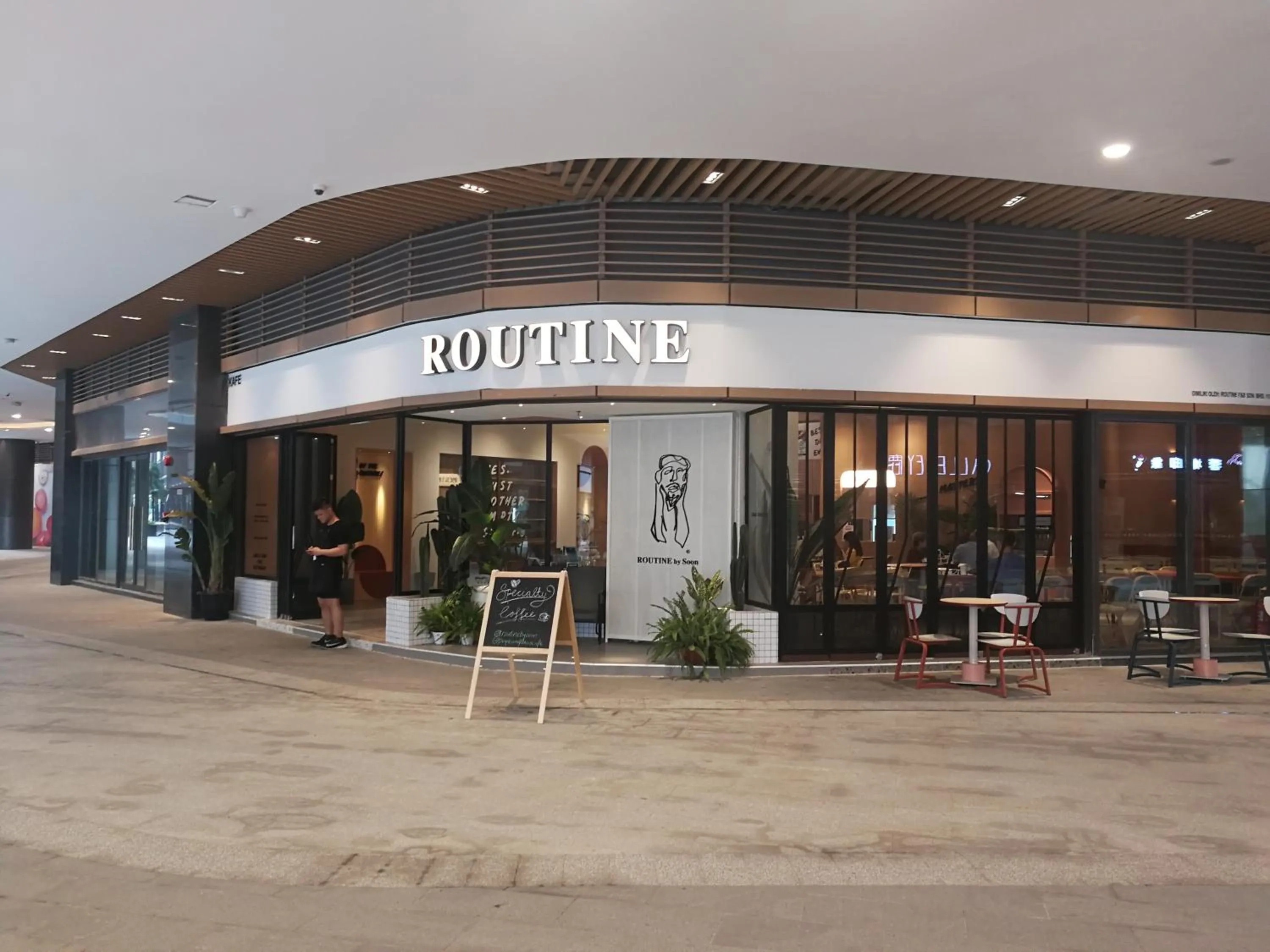 Restaurant/places to eat in JB City CIQ-R&F Shopping Mall Apartment