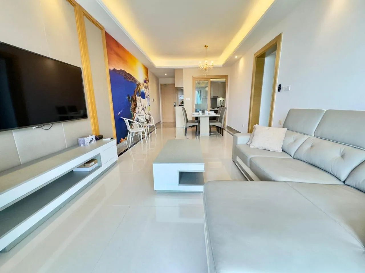 JB City CIQ-R&F Shopping Mall Apartment