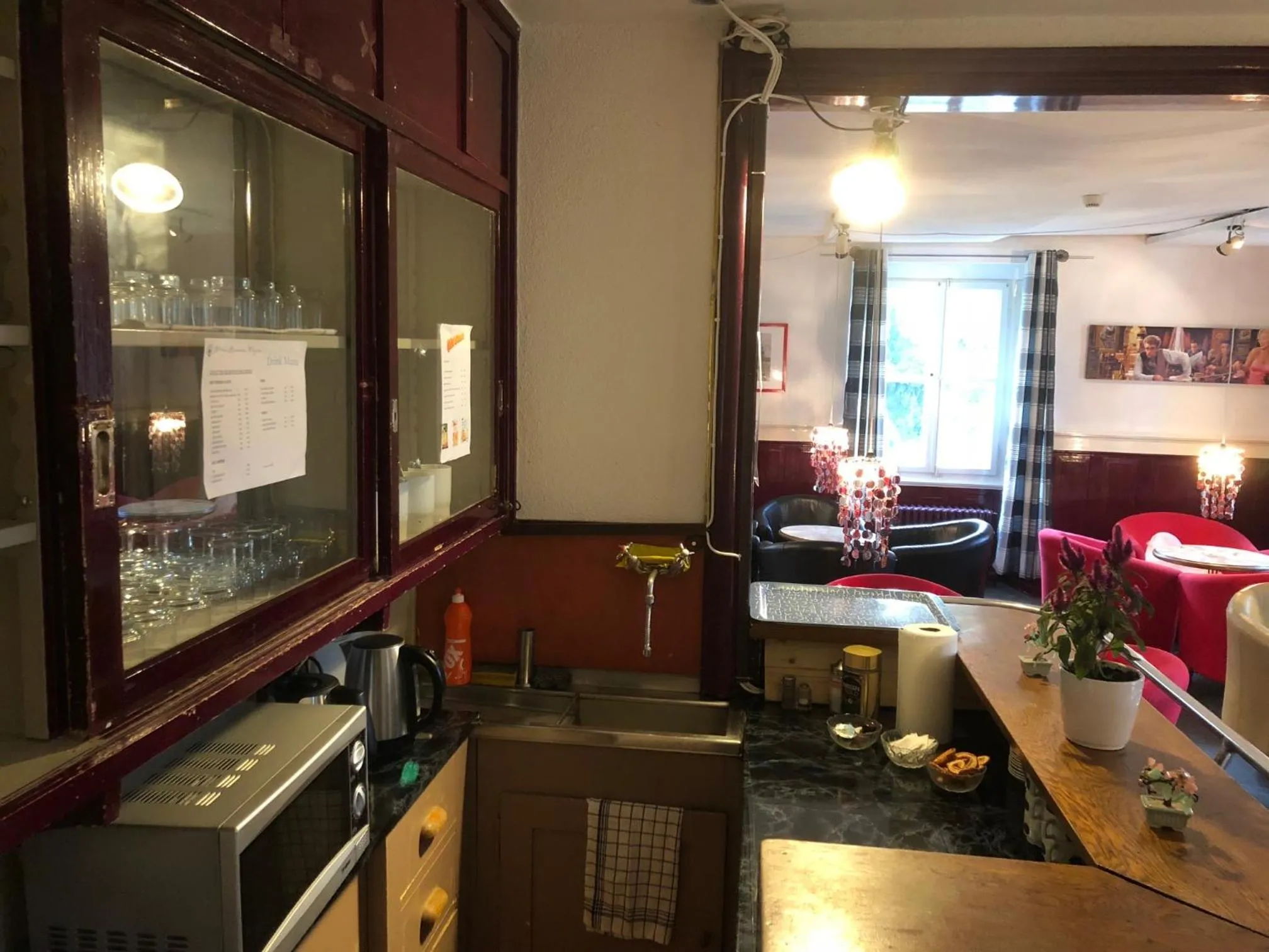 Communal kitchen in Guest Rooms with a great view at Residence Brunner