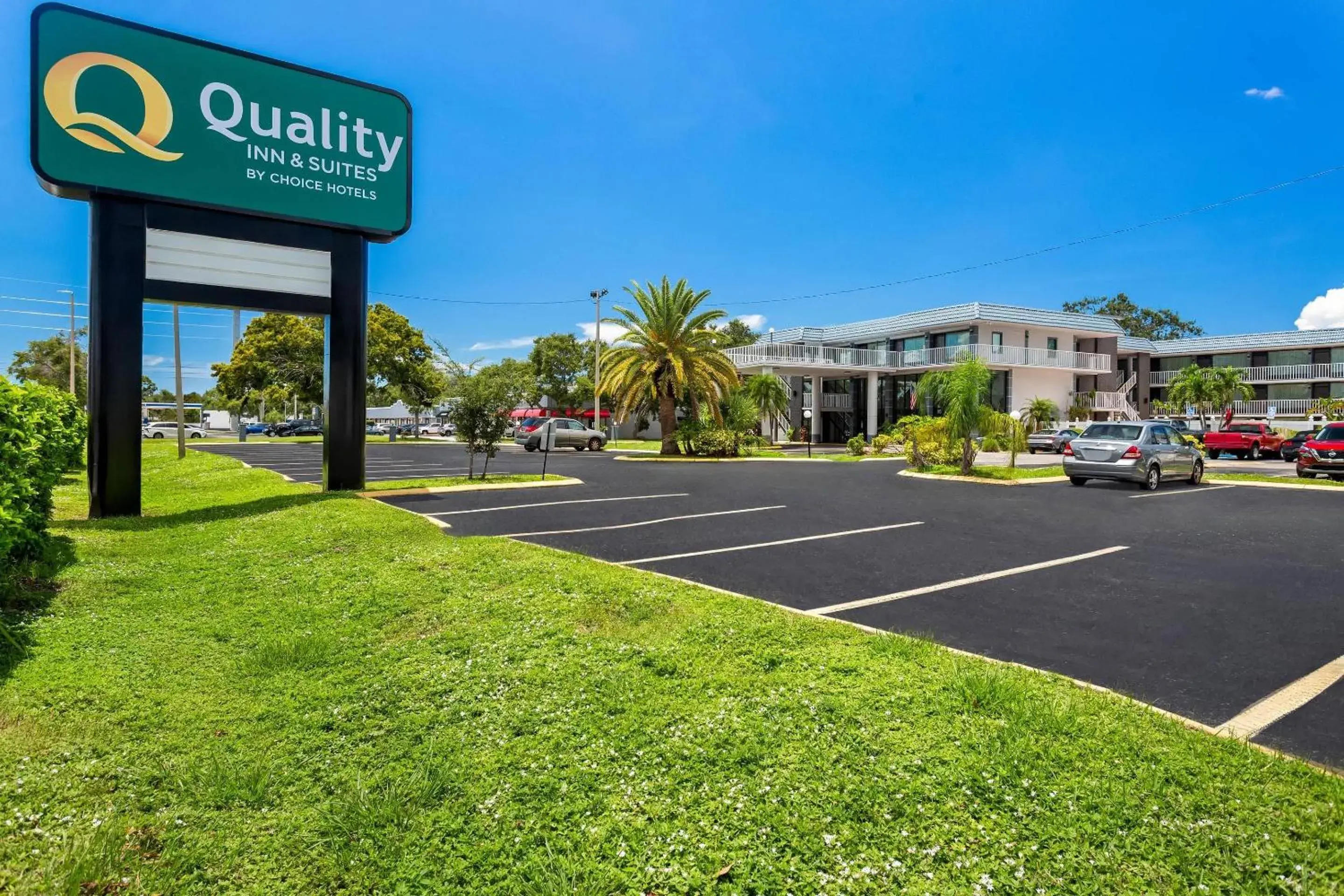 Property building in Quality Inn & Suites at Tropicana Field Property building in Quality Inn & Suites at Tropicana Field