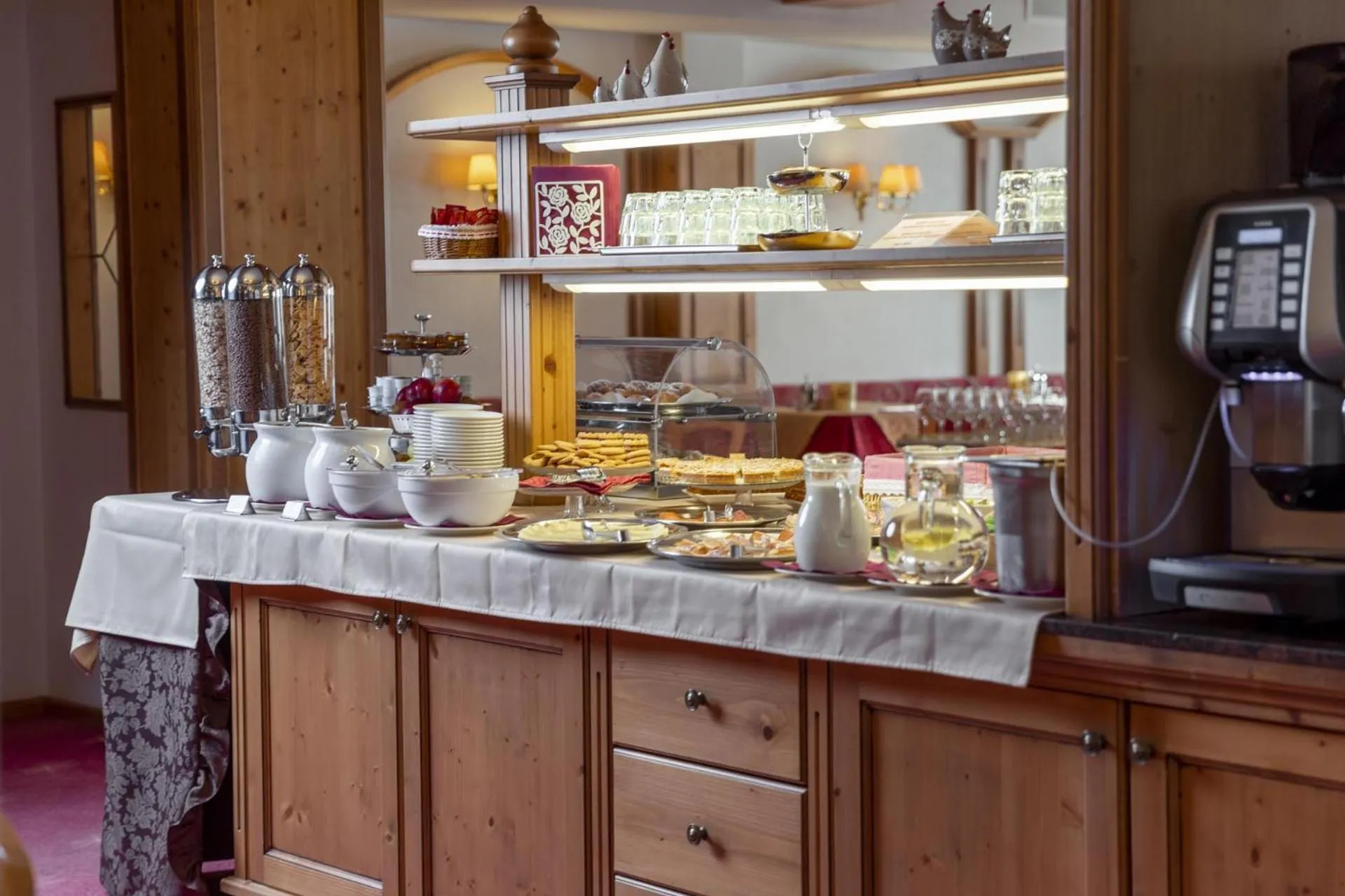 Breakfast in Hotel Cristallo