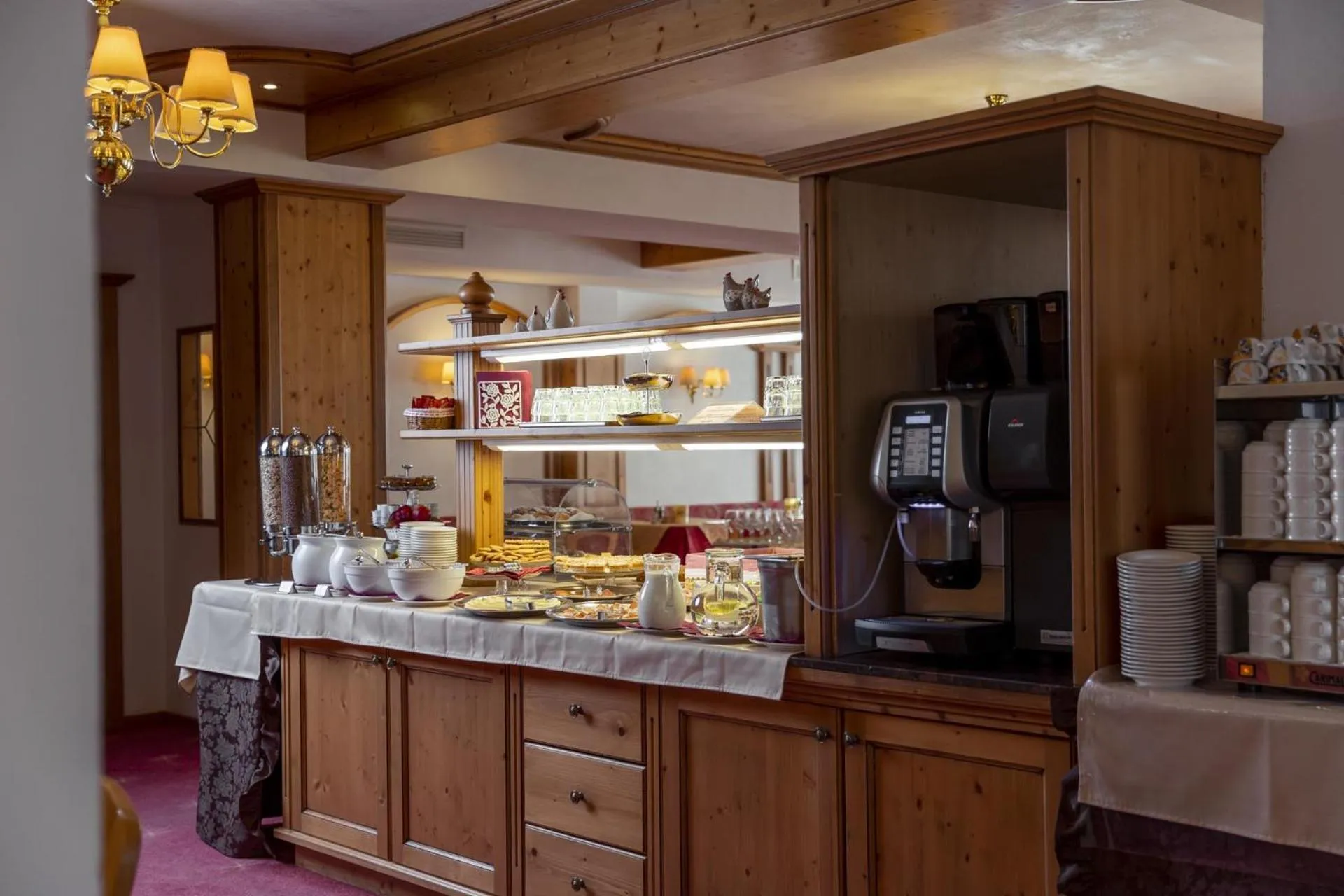 Breakfast in Hotel Cristallo