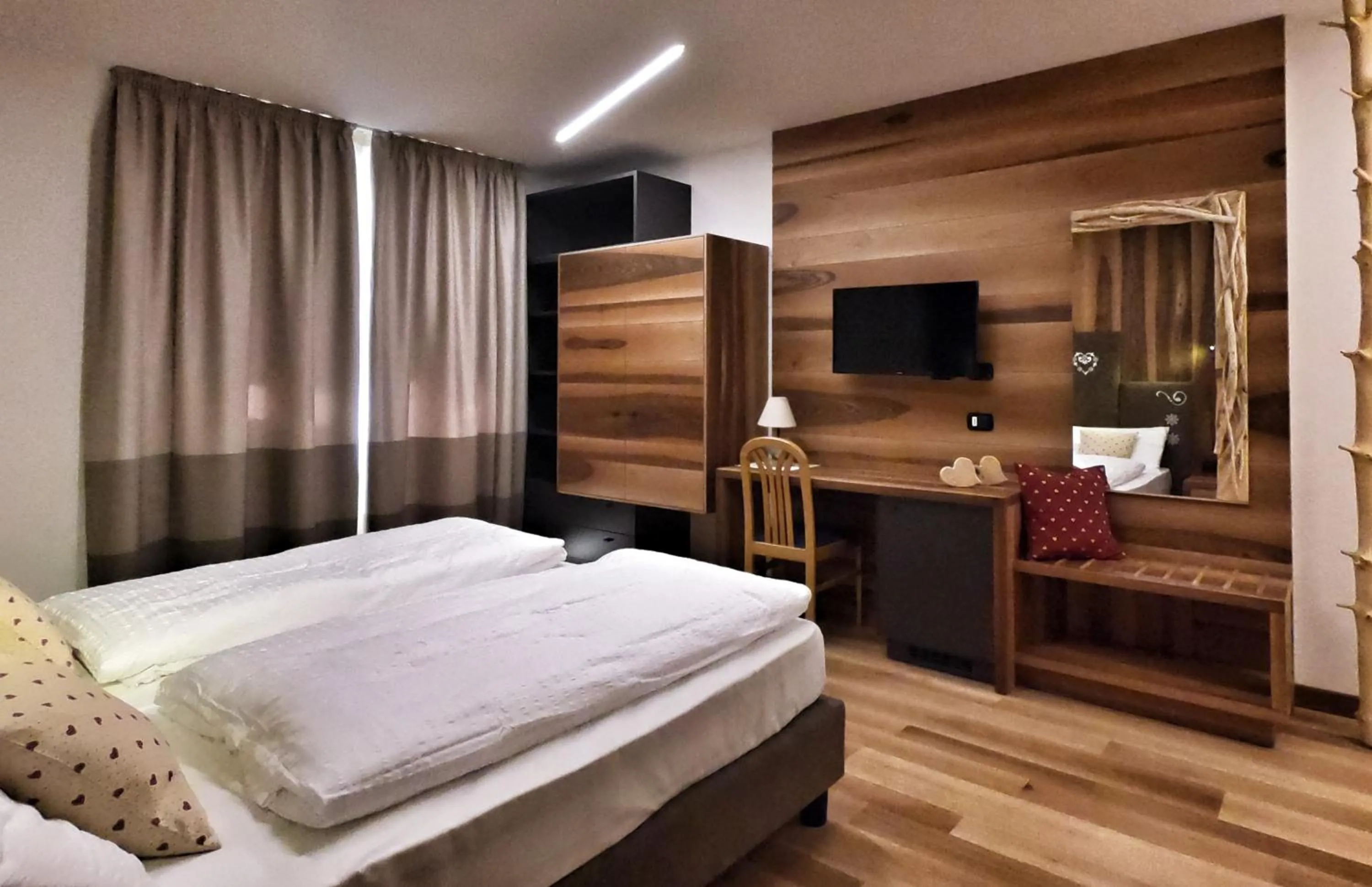 Bed in Hotel Cristallo