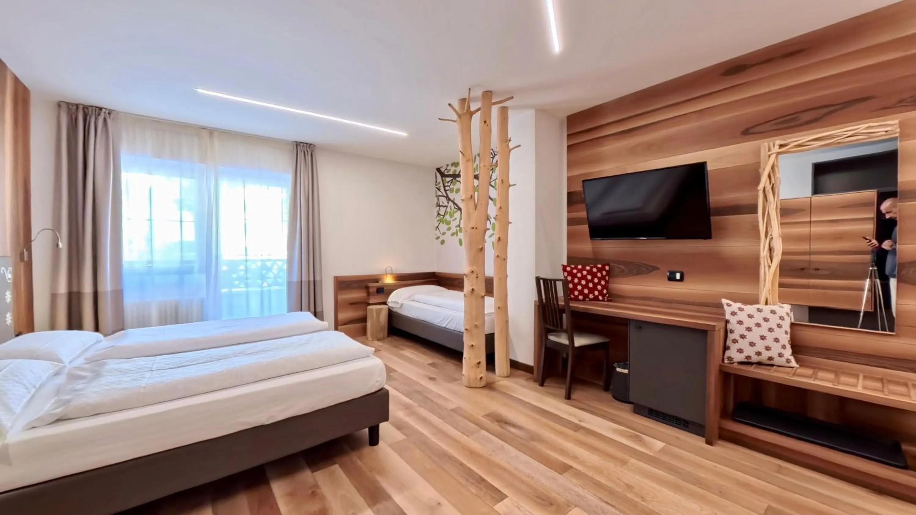 Bedroom, Bed in Hotel Cristallo