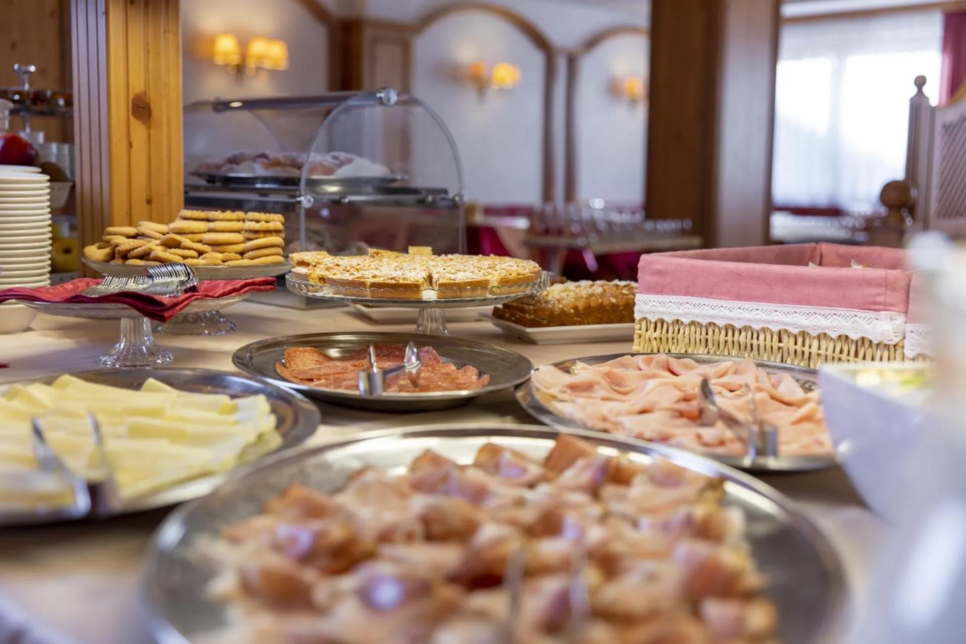 Breakfast in Hotel Cristallo