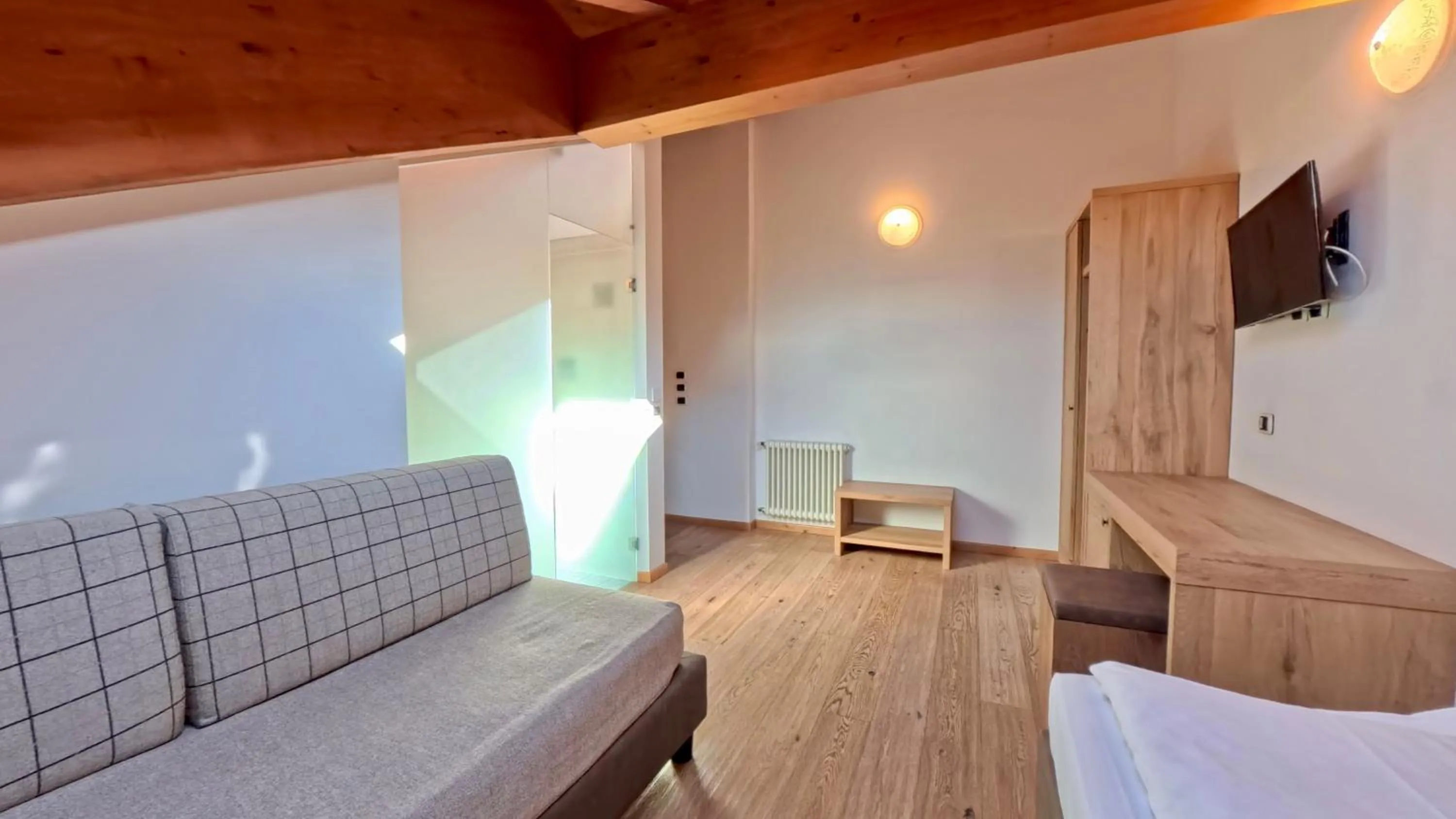 Bedroom, Bed in Hotel Cristallo