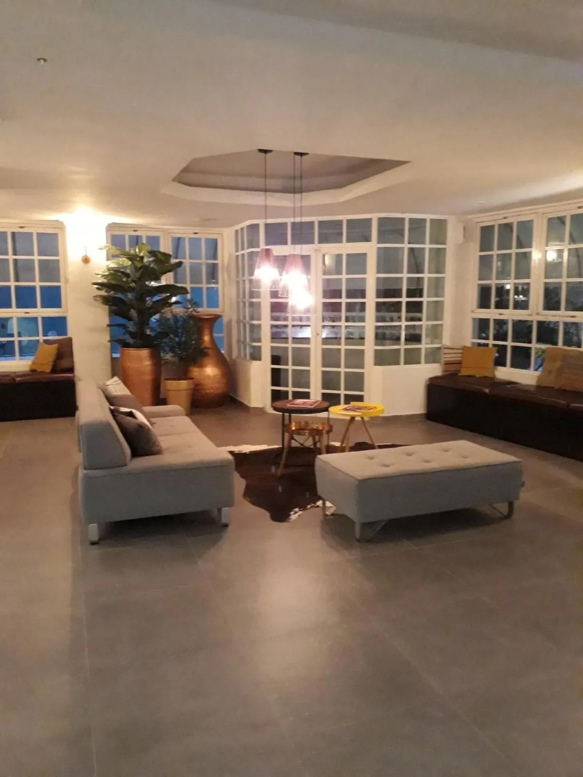 Communal lounge/ TV room in San Marco Hotel Curacao & Casino