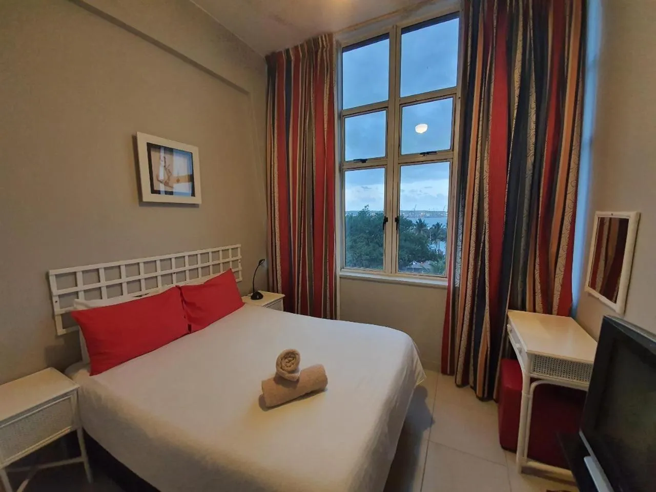 Photo of the whole room, Bed in Riviera Hotel Durban