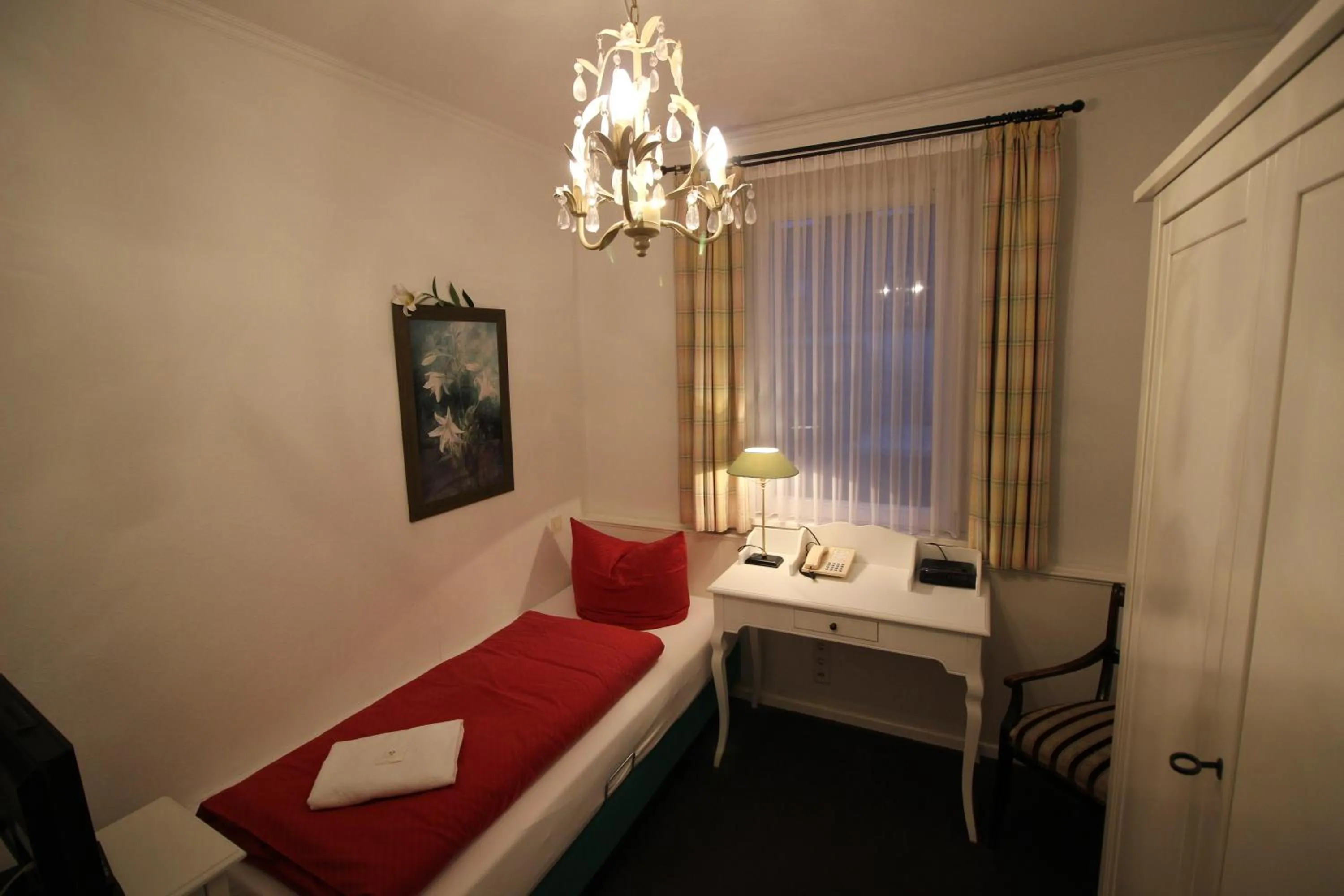 Decorative detail, Bed in Hotel Garni Zur Linde