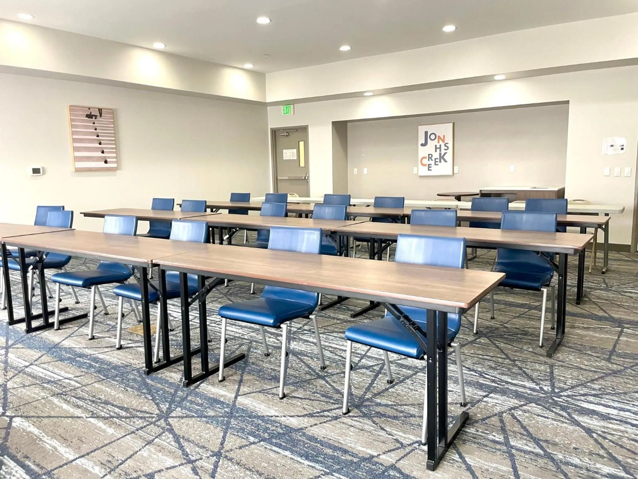 Meeting/conference room in Holiday Inn Express Topeka North by IHG
