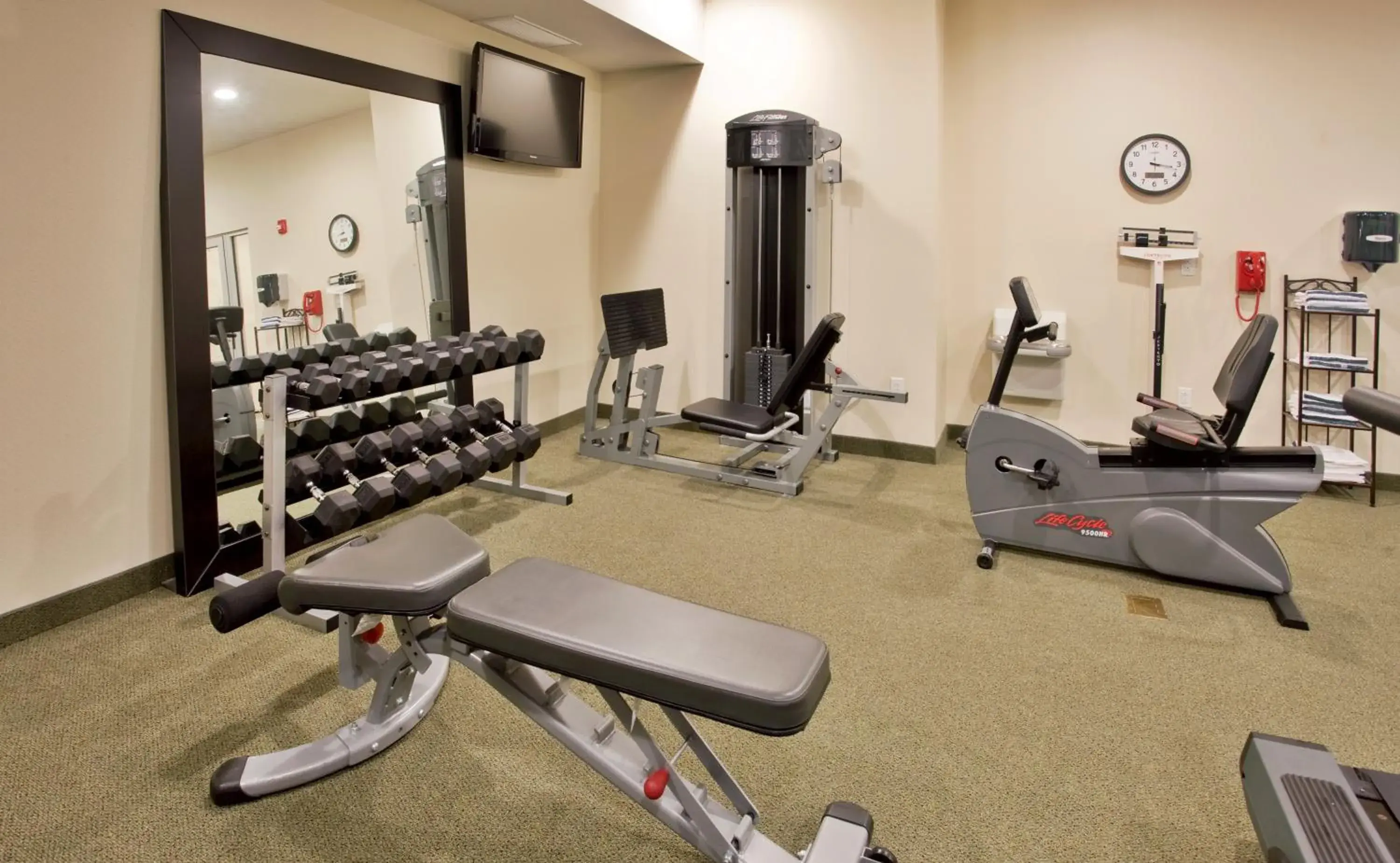 Fitness centre/facilities in Holiday Inn Express Topeka North by IHG Fitness centre/facilities in Holiday Inn Express Topeka North by IHG