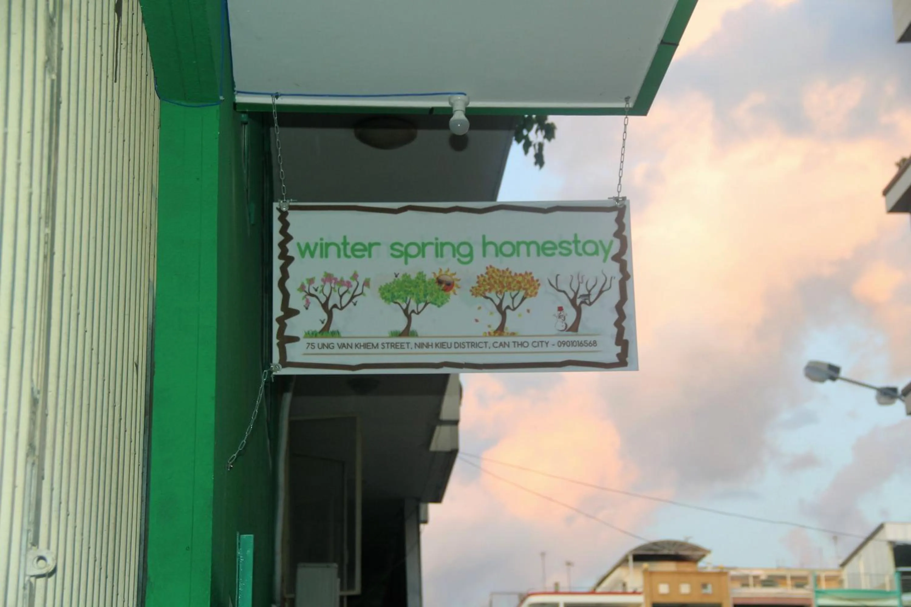 Property building in Winter Spring Homestay