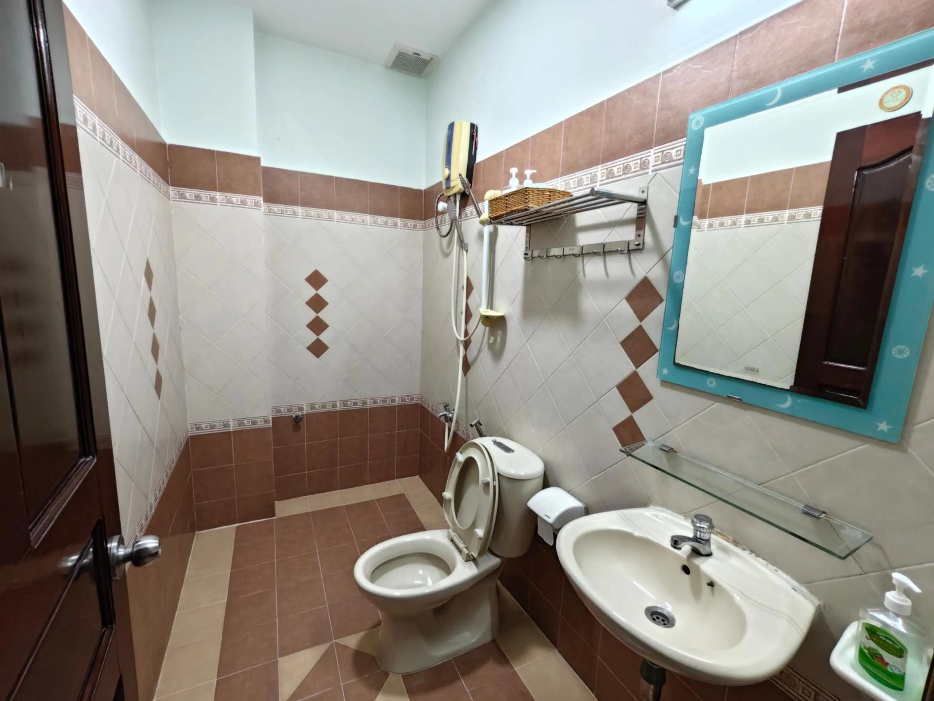 Winter Spring Homestay