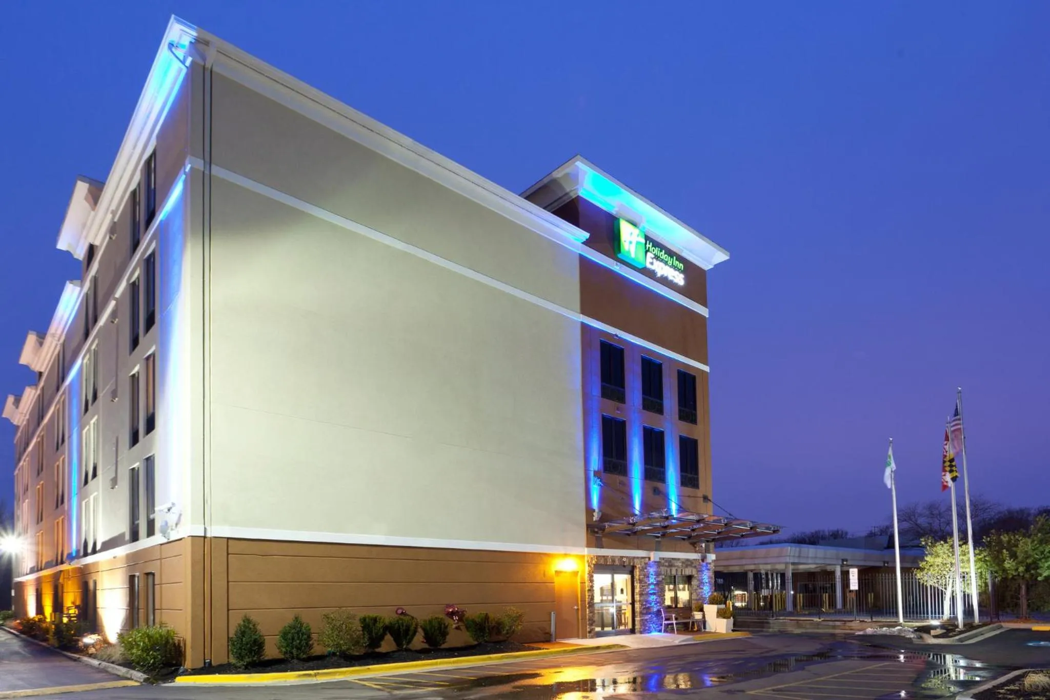 Property building in Holiday Inn Express Washington DC-BW Parkway by IHG