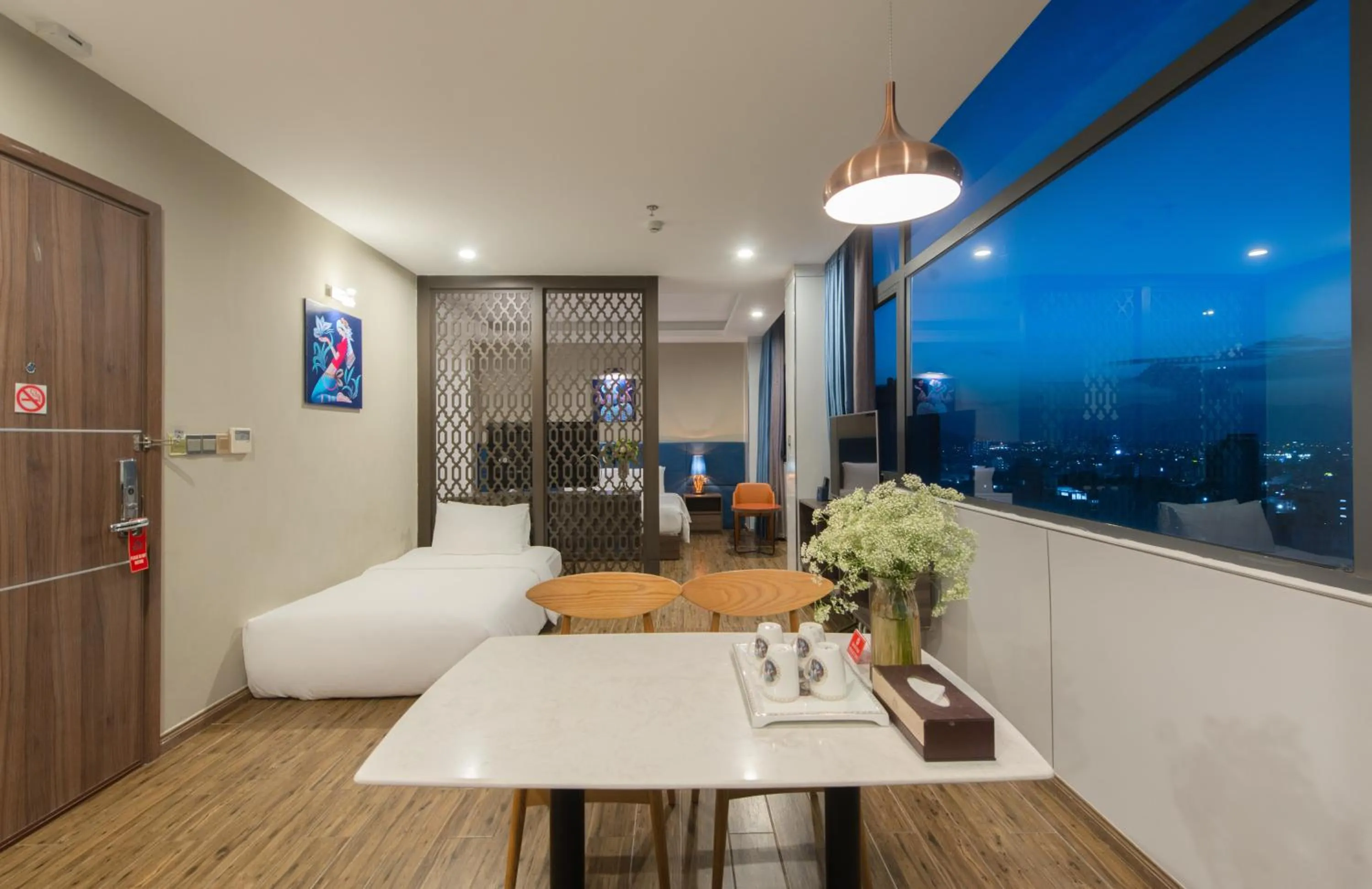 Bedroom in Aaron Hotel