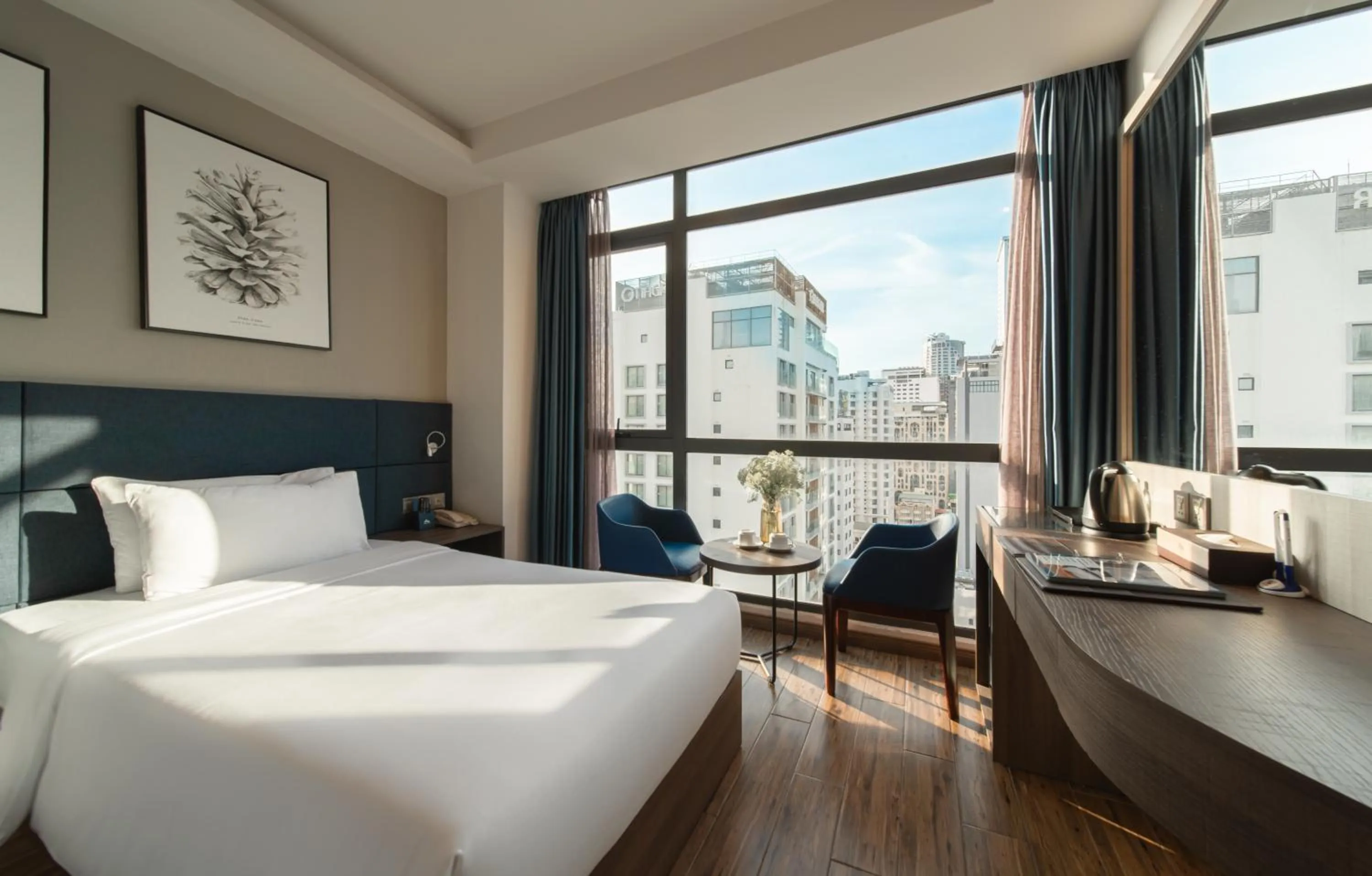 View (from property/room), Bed in Aaron Hotel