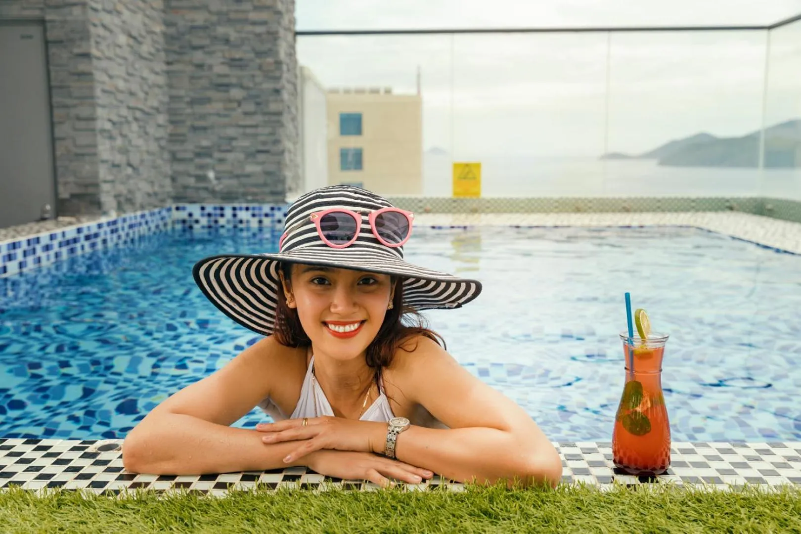 Swimming pool in Aaron Hotel