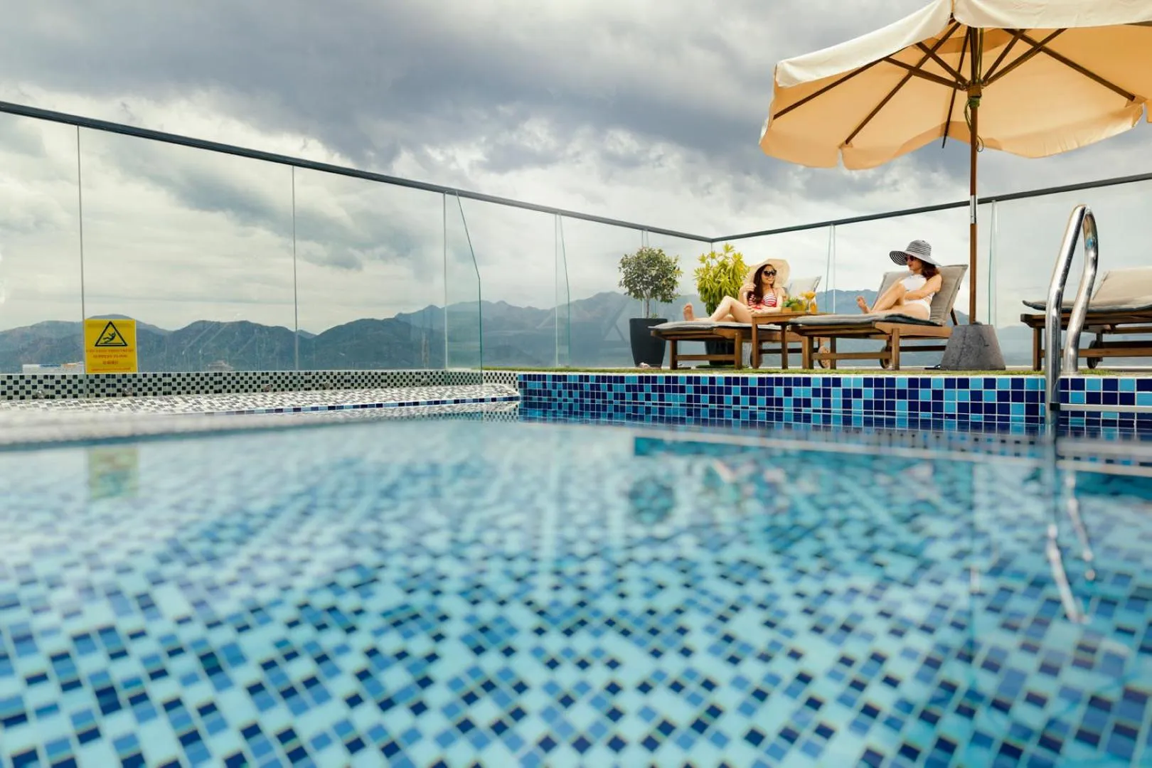 Swimming pool in Aaron Hotel