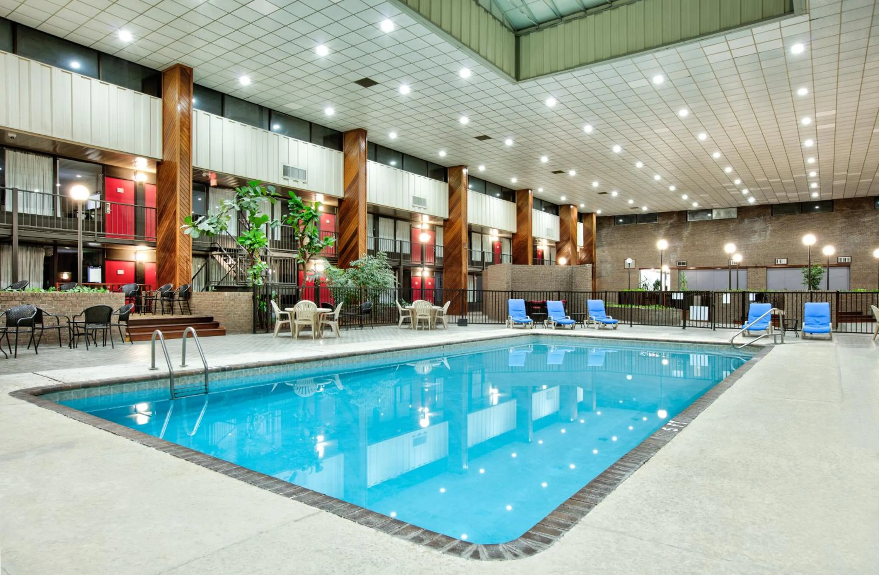Swimming pool in Ramada by Wyndham Diamondhead I-10 Gulfport