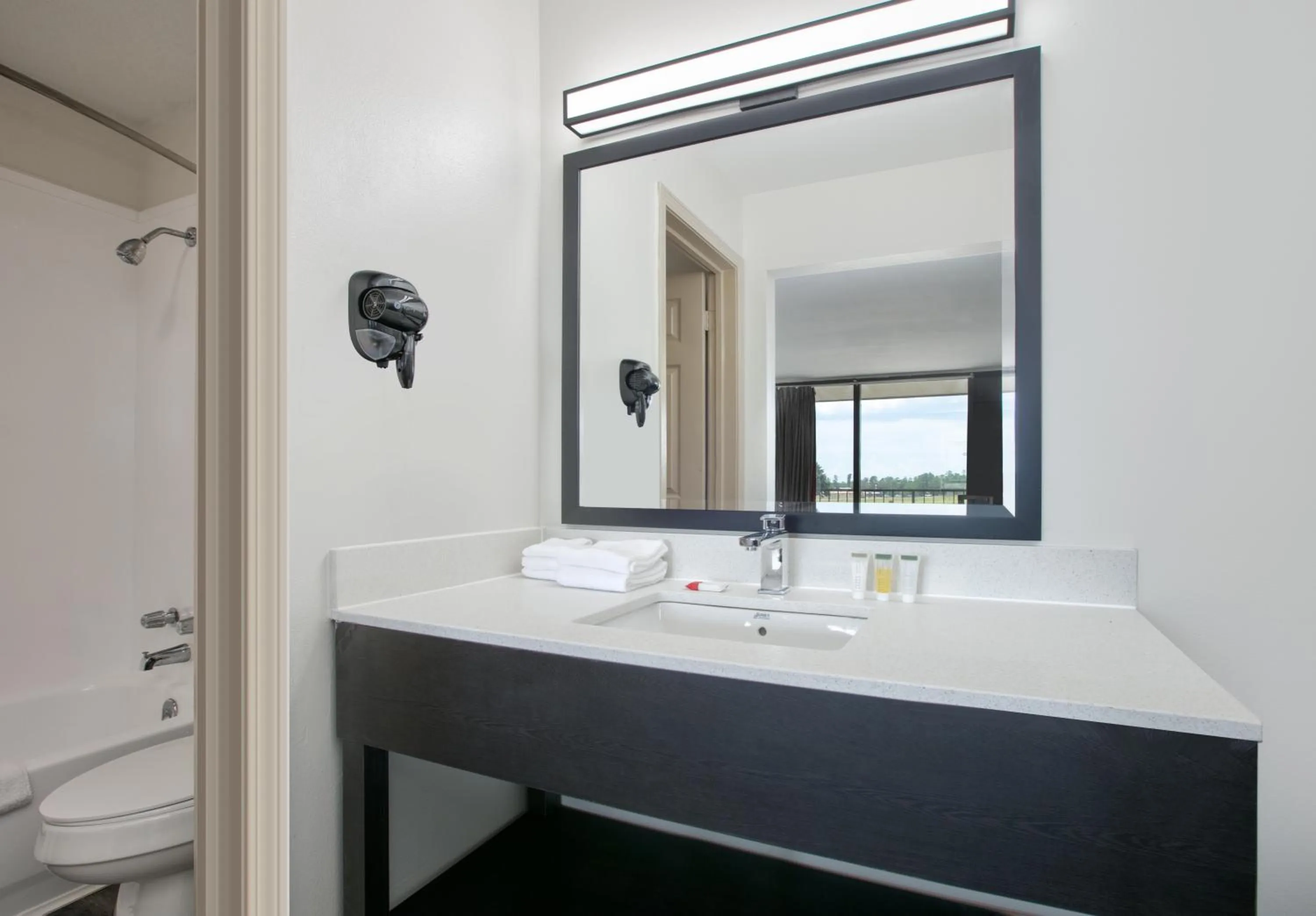 Bathroom in Ramada by Wyndham Diamondhead I-10 Gulfport