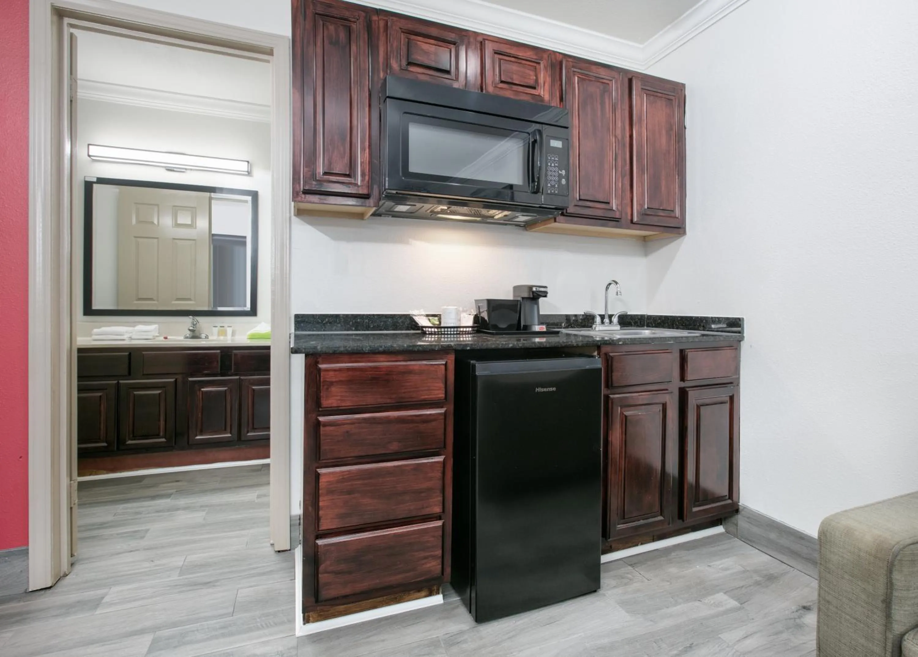 Kitchen or kitchenette in Ramada by Wyndham Diamondhead I-10 Gulfport