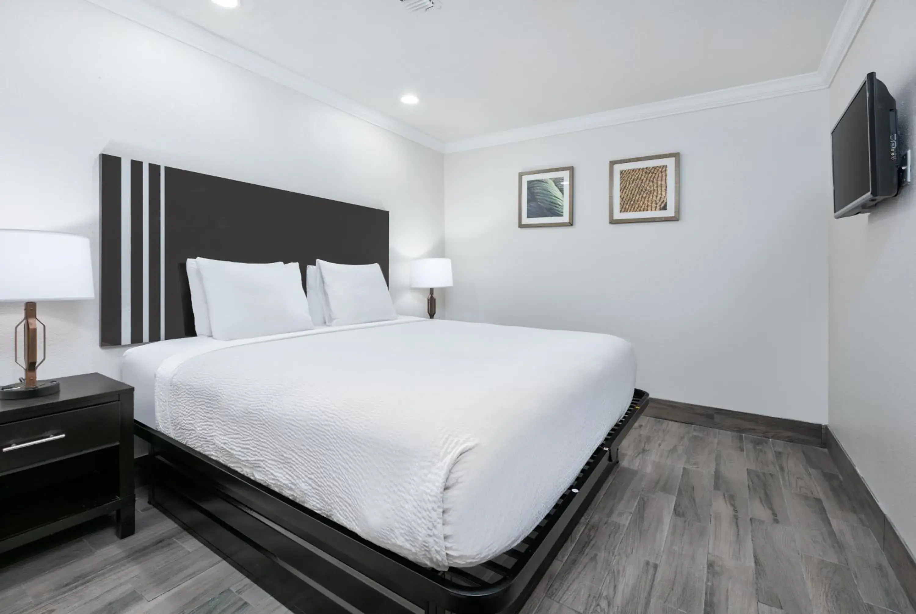 Bed in Ramada by Wyndham Diamondhead I-10 Gulfport Bed in Ramada by Wyndham Diamondhead I-10 Gulfport