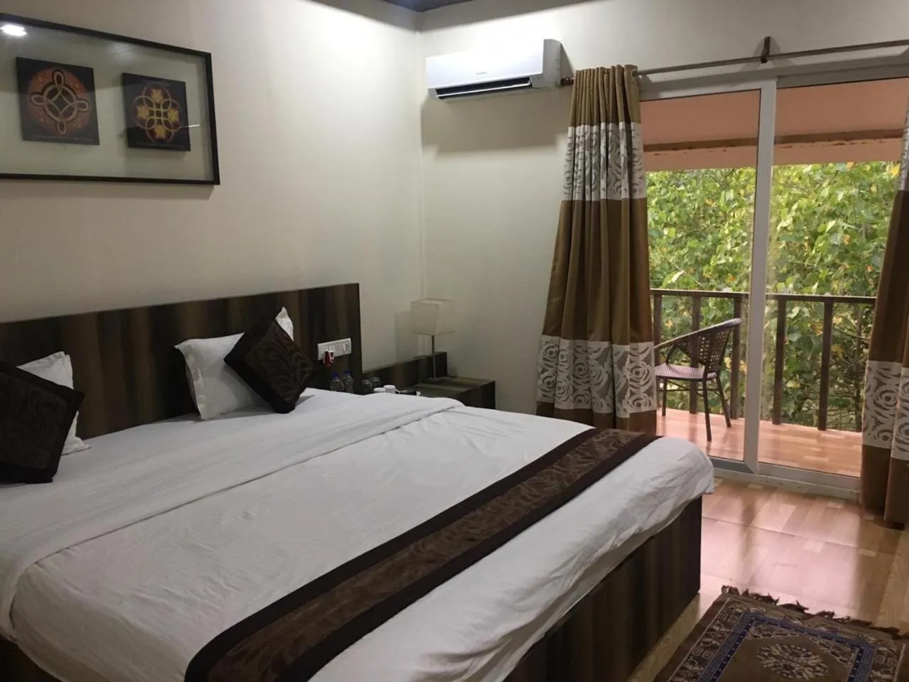 Bedroom, Bed in Exotica Beach Retreats Diveagar