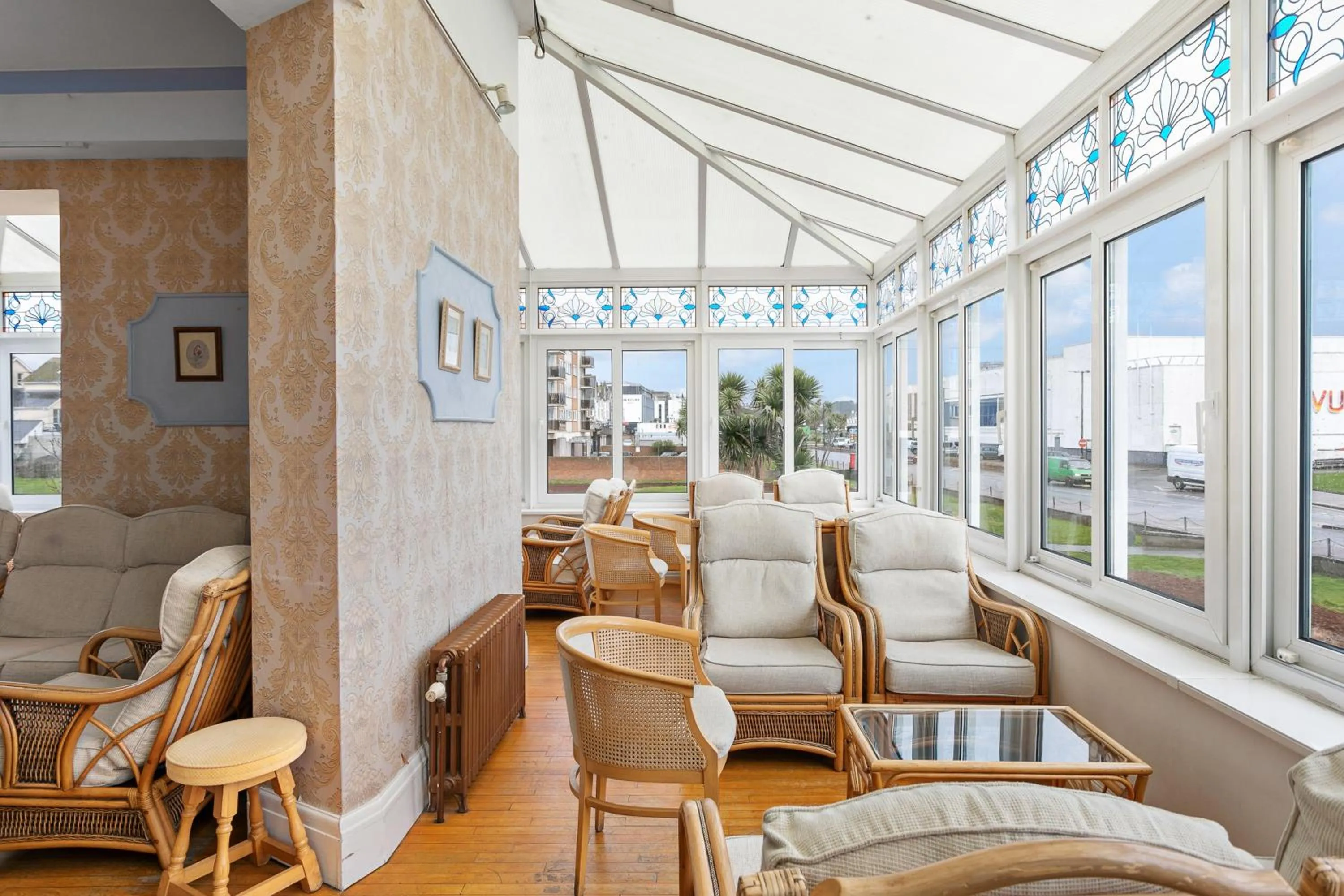 Lounge or bar in Marine Hotel