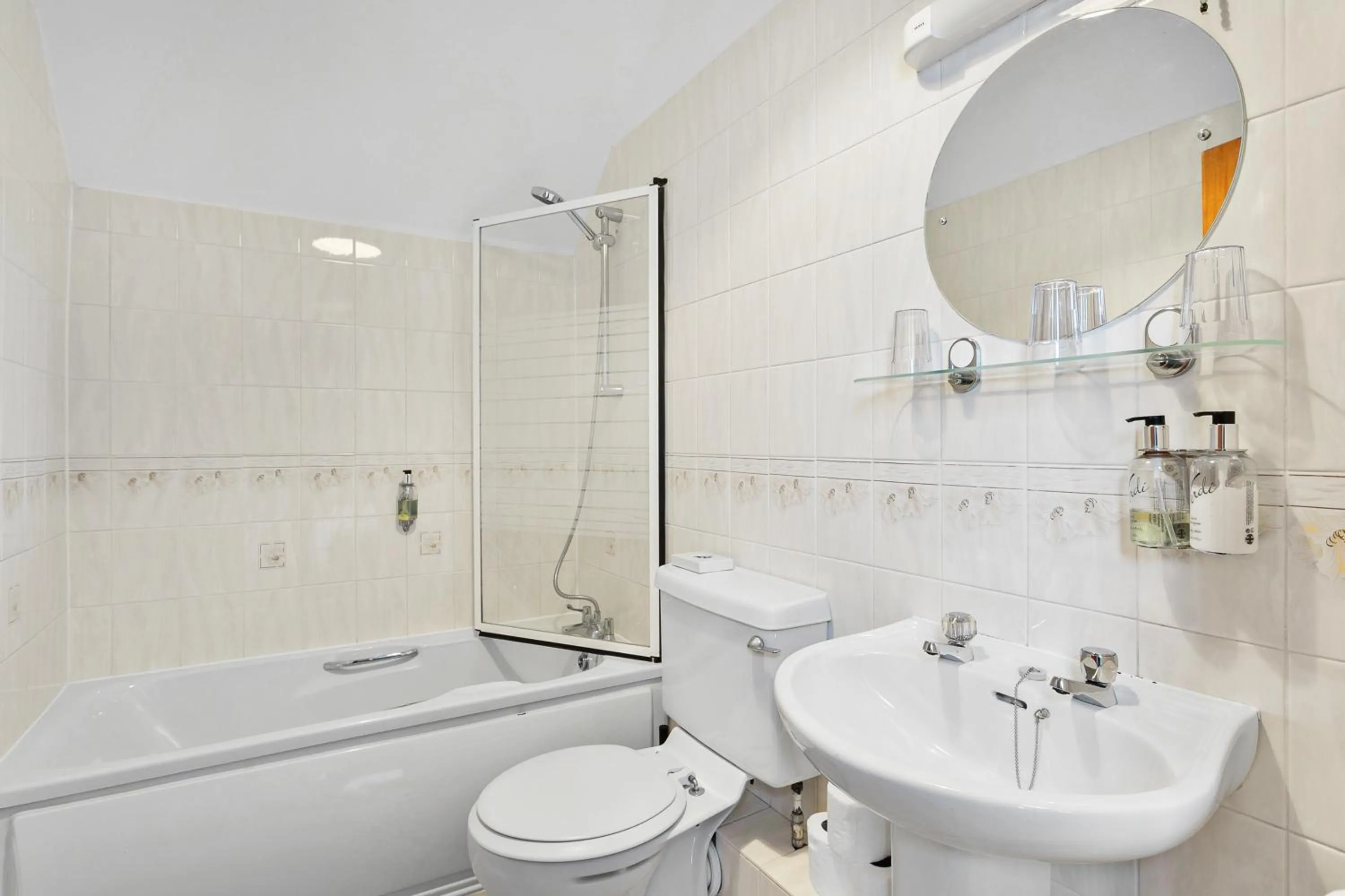 Toilet in Marine Hotel