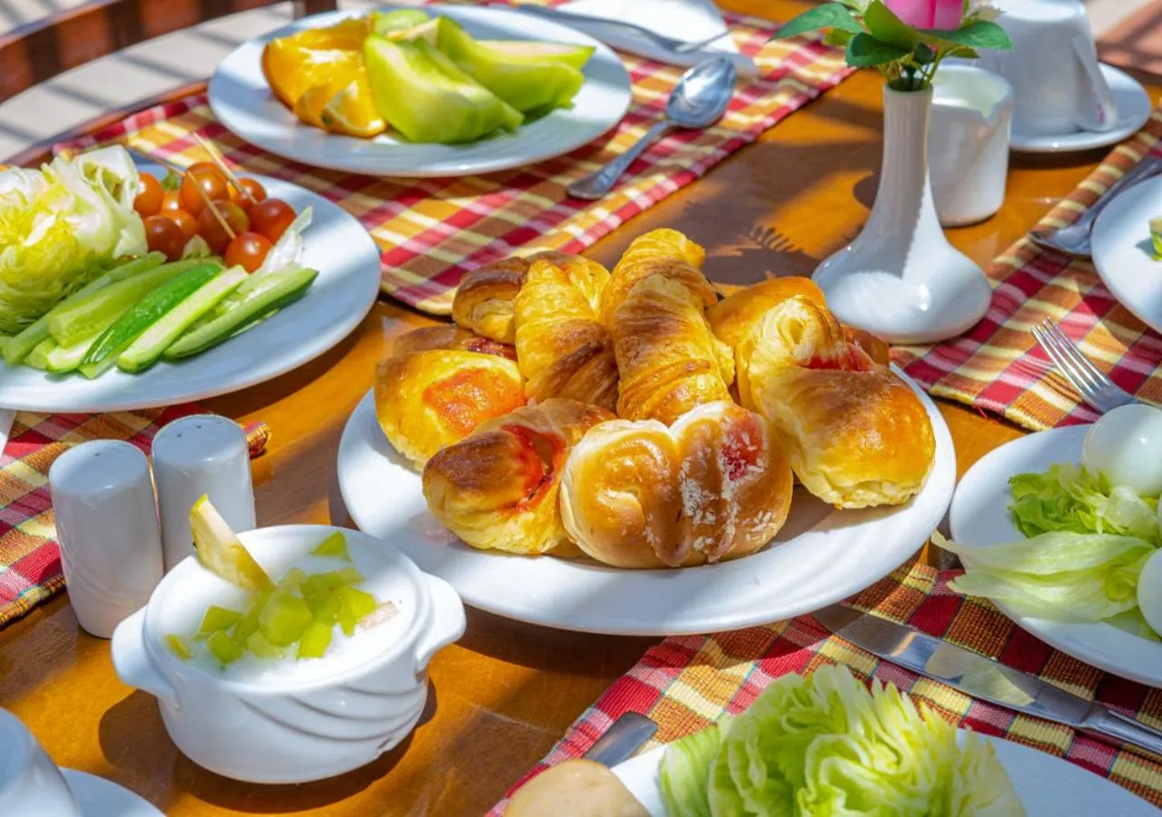 Breakfast in Ivy Cyrene Island Aqua Park Resort