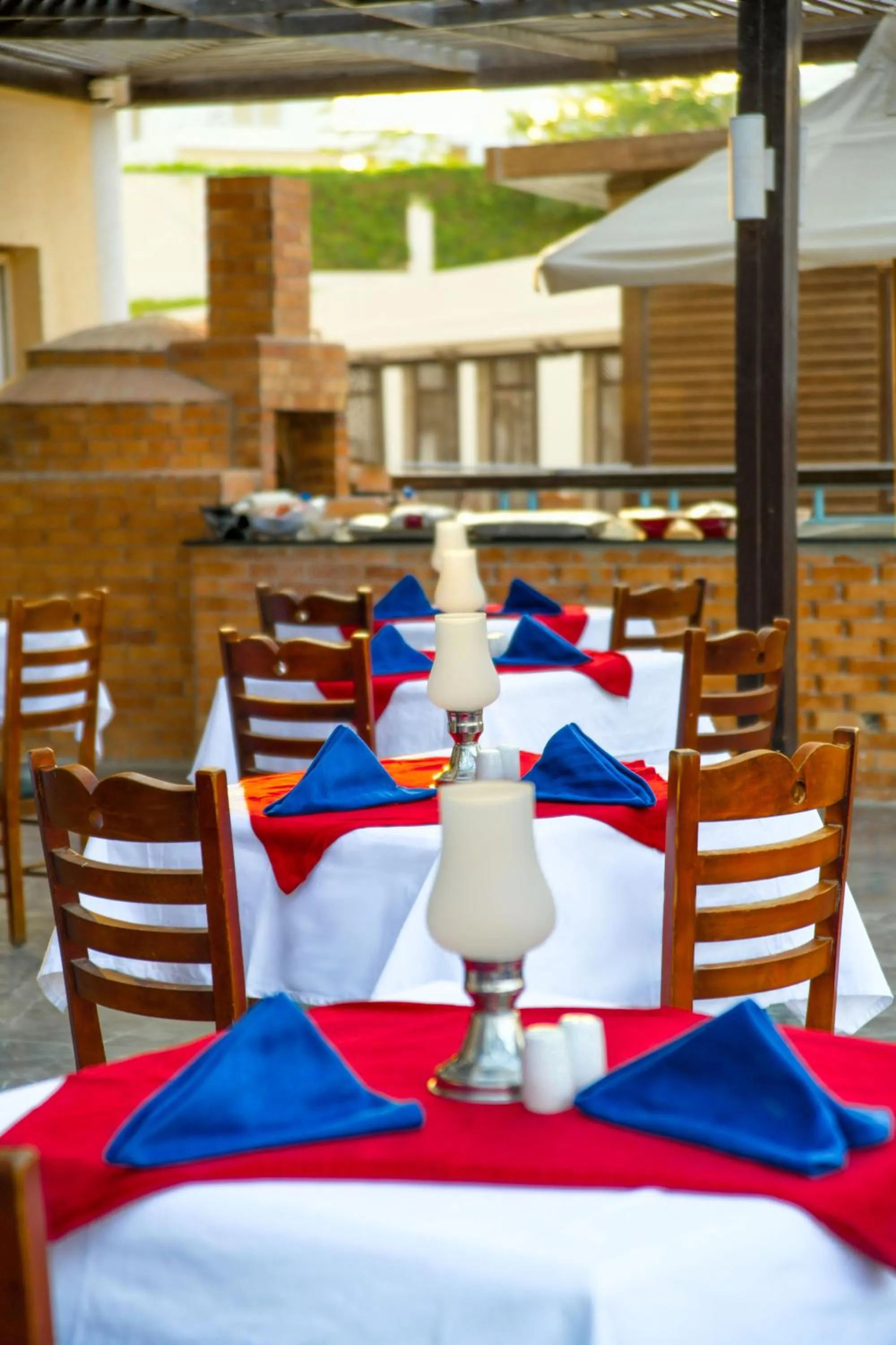 Restaurant/places to eat in Ivy Cyrene Island Aqua Park Resort