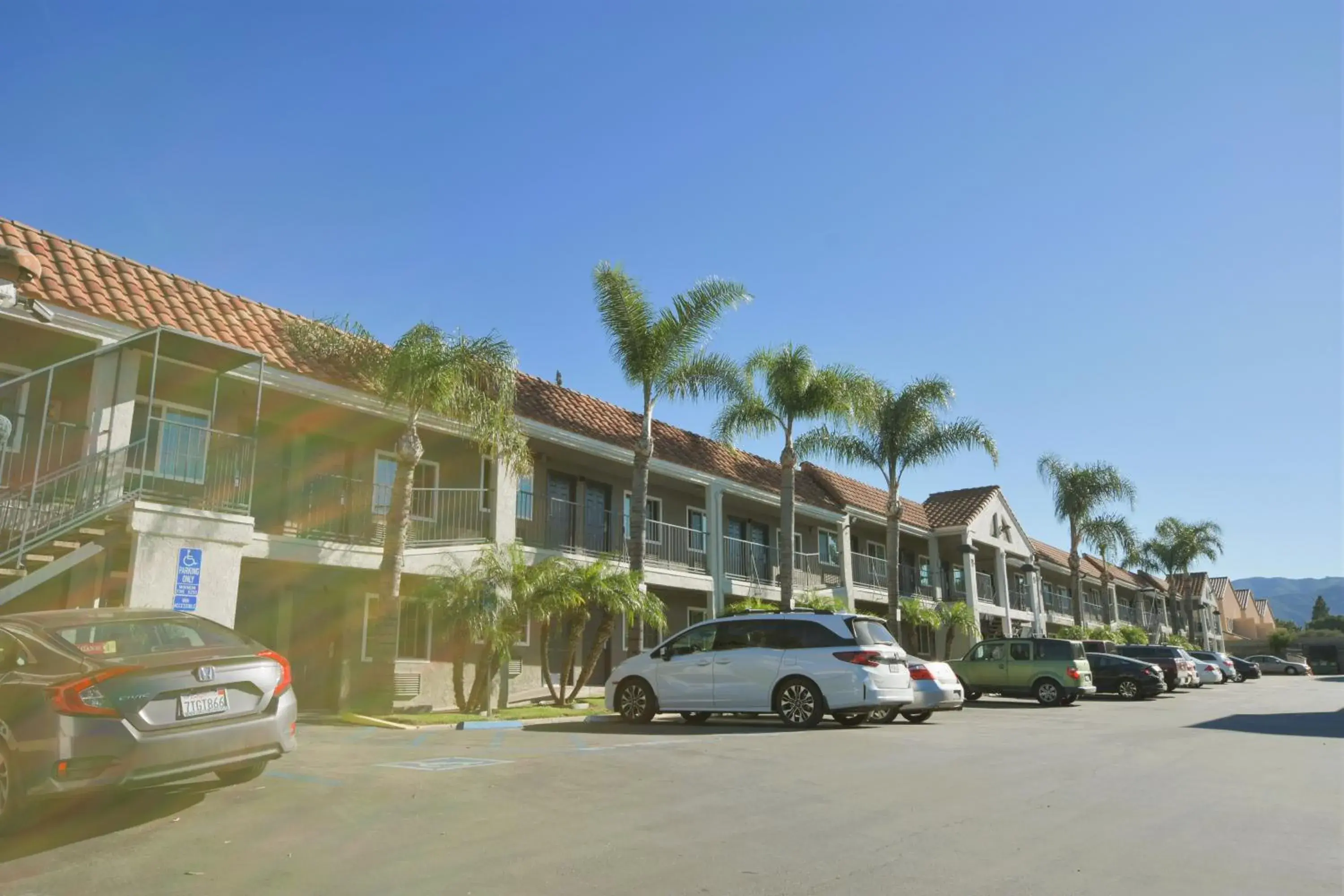 Property building in Welcome Inn Corona Property building in Welcome Inn Corona