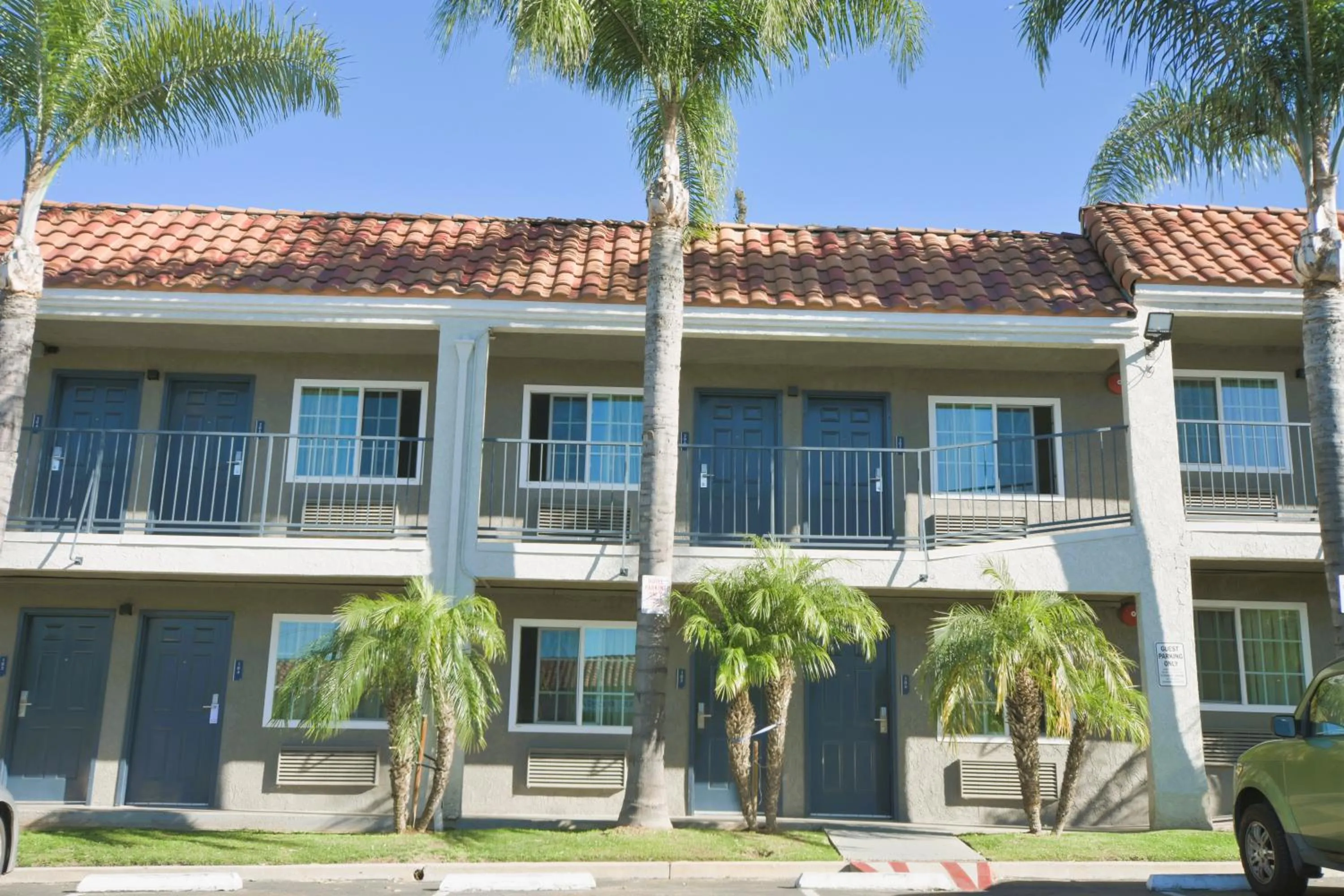 Property building in Welcome Inn Corona