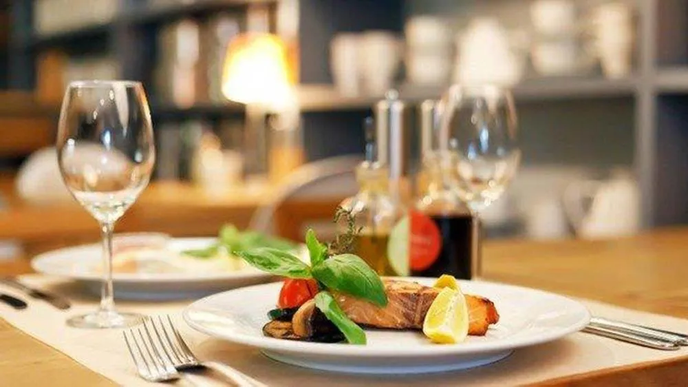 Restaurant/places to eat in The Suncity