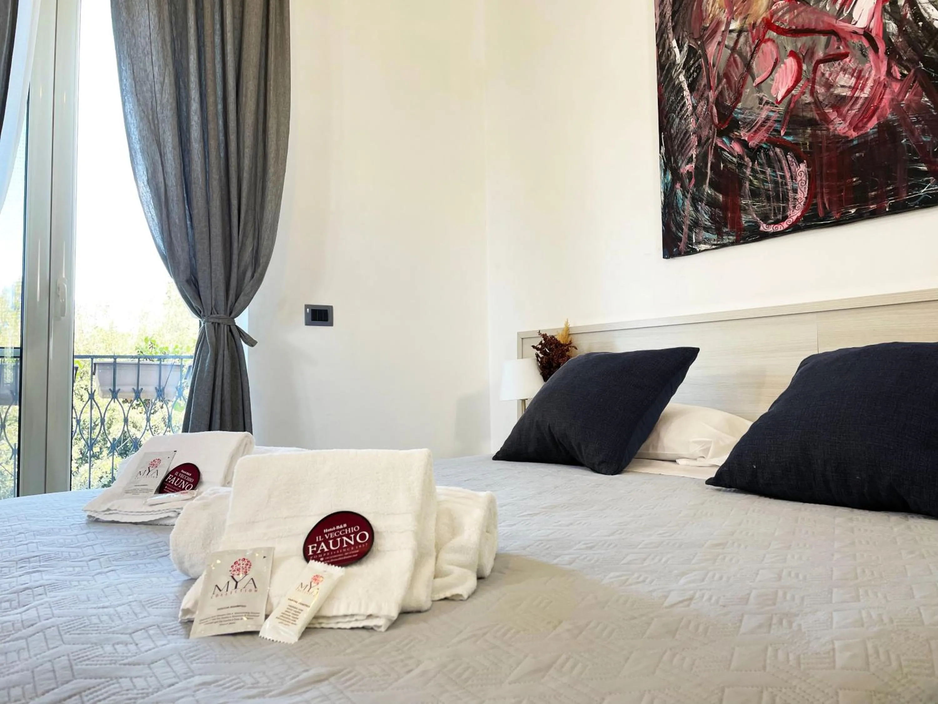 King Room with Balcony in Il vecchio Fauno