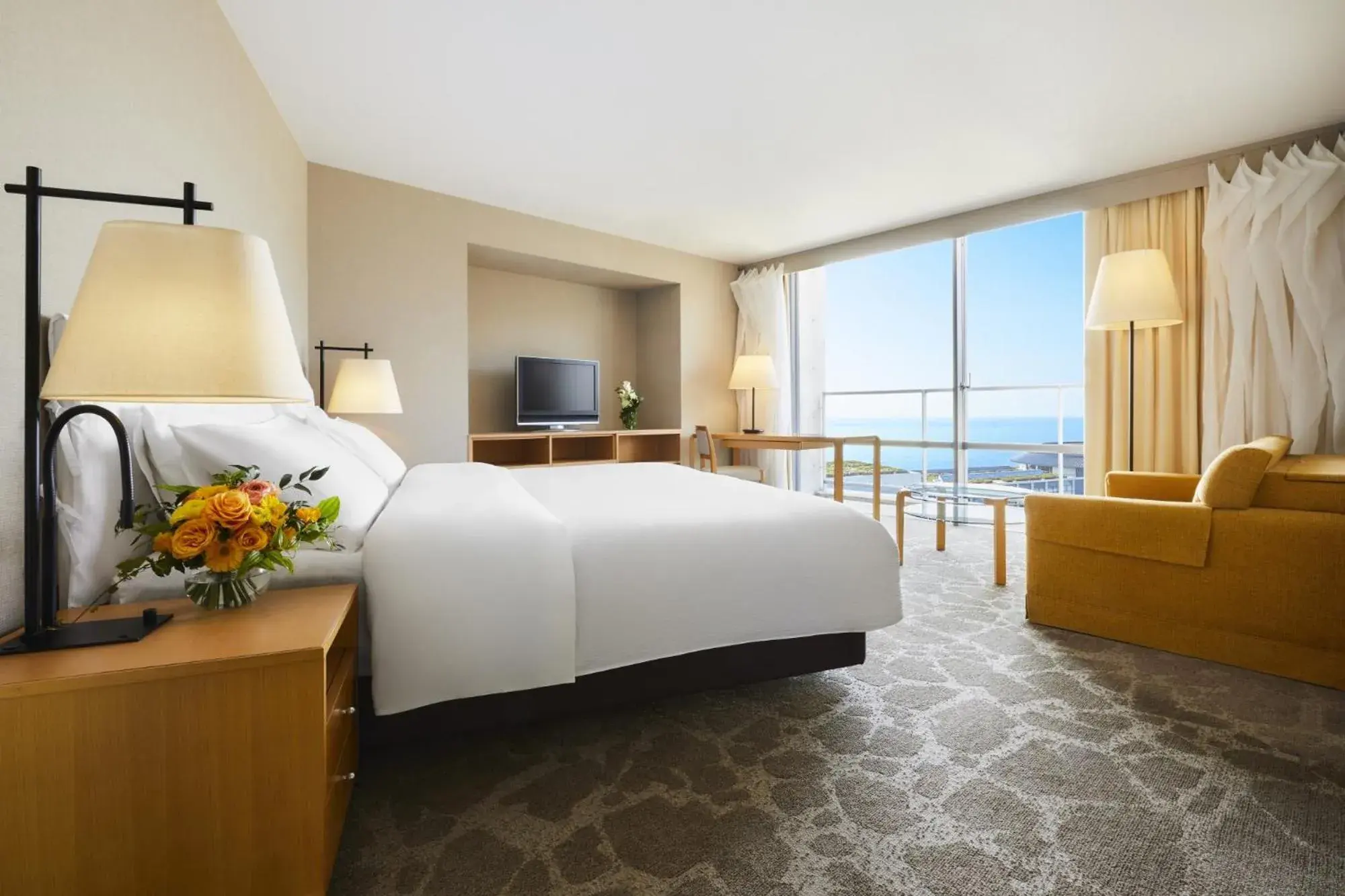 Superior King Room - single occupancy - Non-Smoking in GRAND NIKKO AWAJI Superior King Room - single occupancy - Non-Smoking in GRAND NIKKO AWAJI