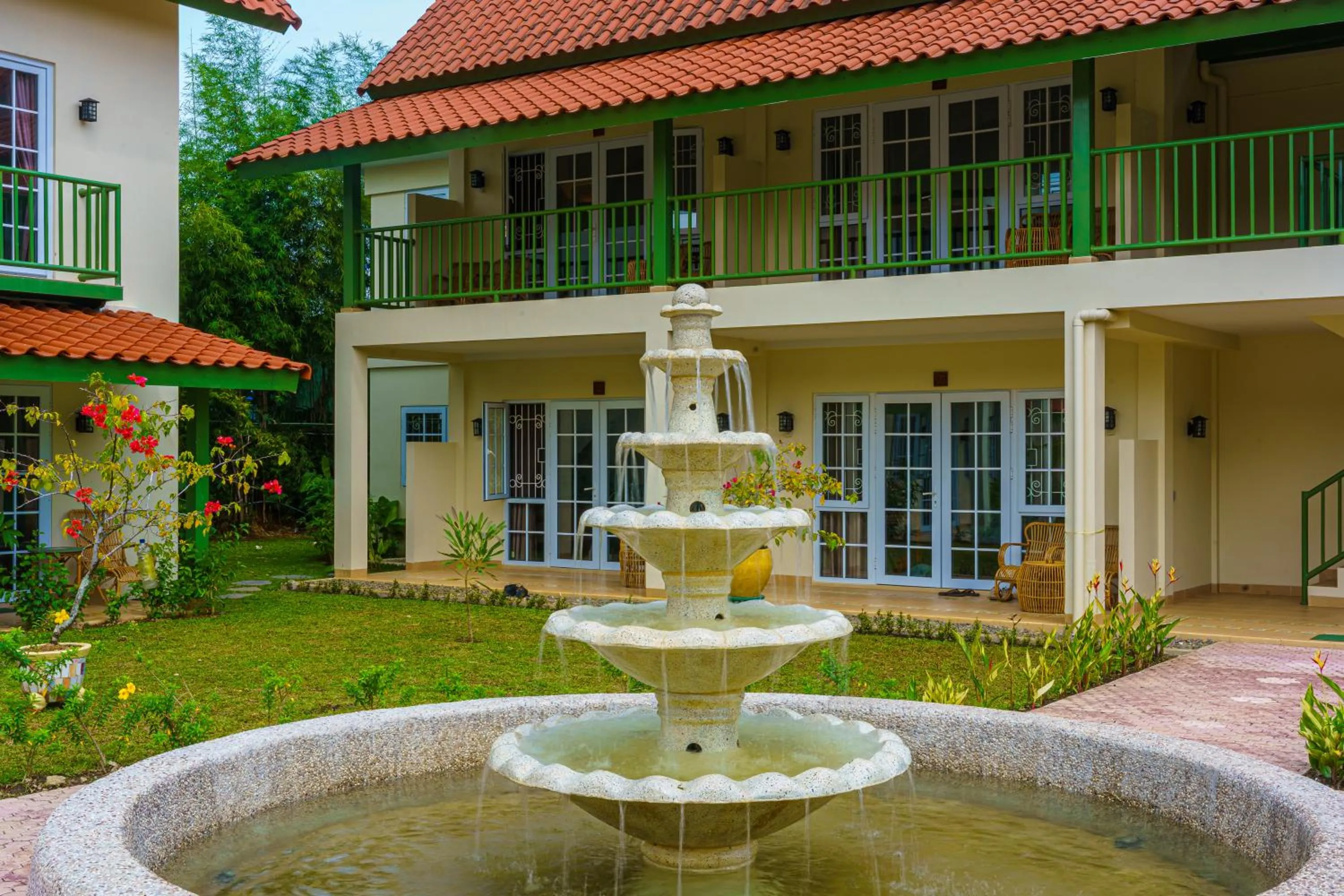 Garden in Hotel Deli River and Restaurant Omlandia