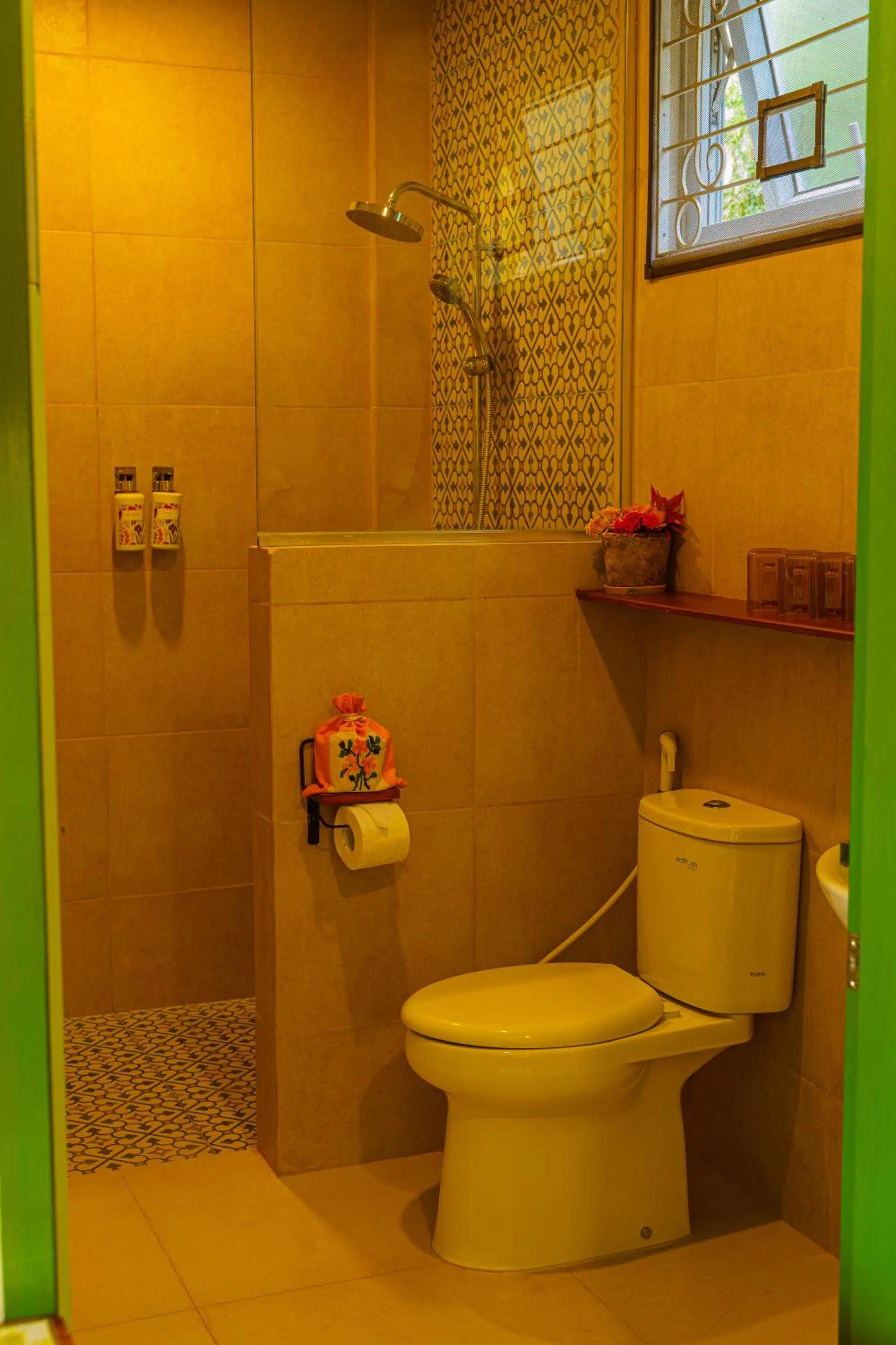 Bathroom in Hotel Deli River and Restaurant Omlandia