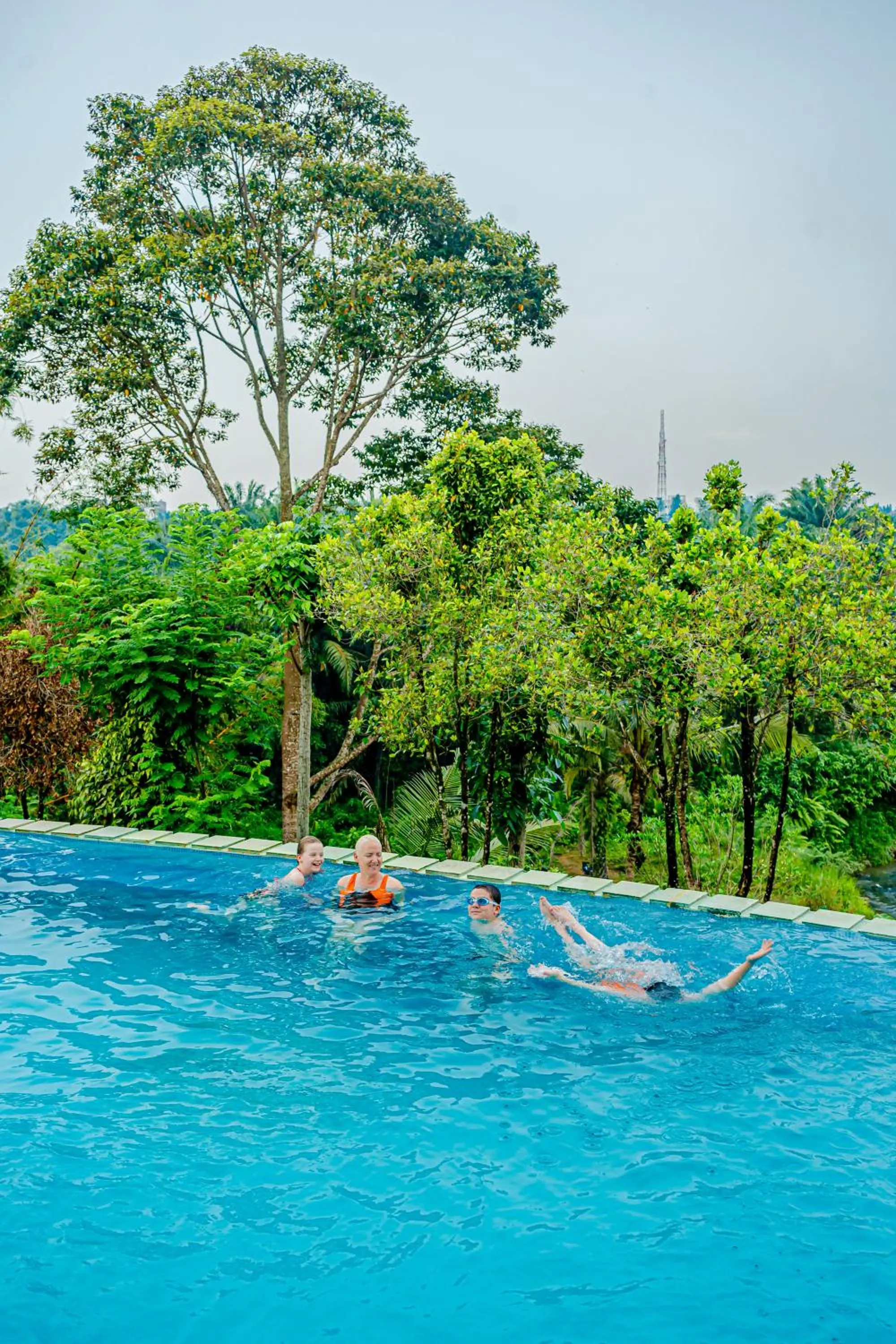 Pool view in Hotel Deli River and Restaurant Omlandia