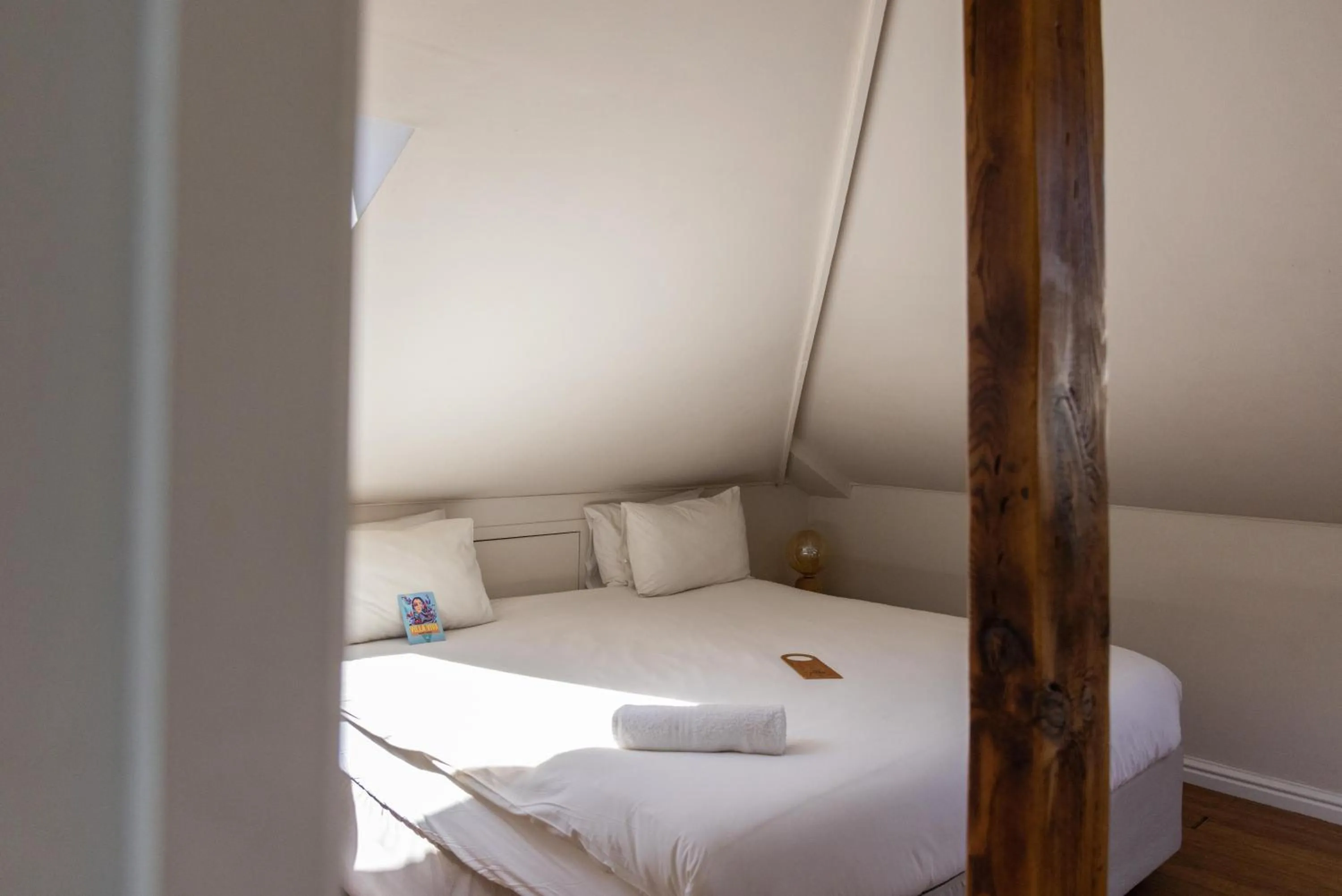 Bed in Villa Viva Cape Town