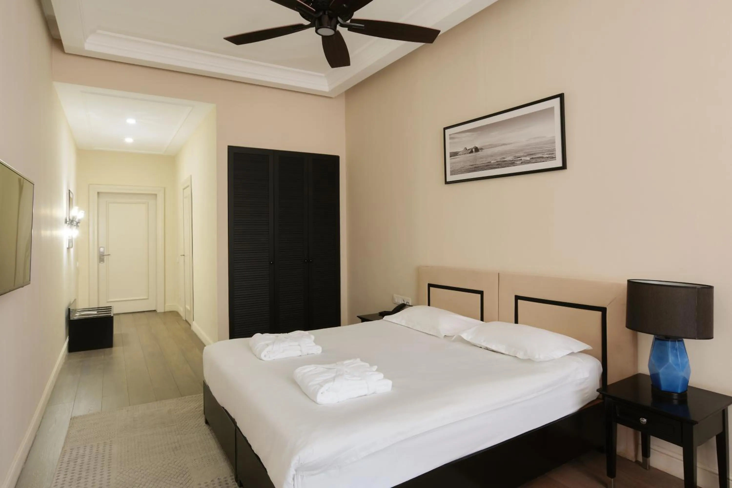 Bed in Madison Ave Hotel Bishkek