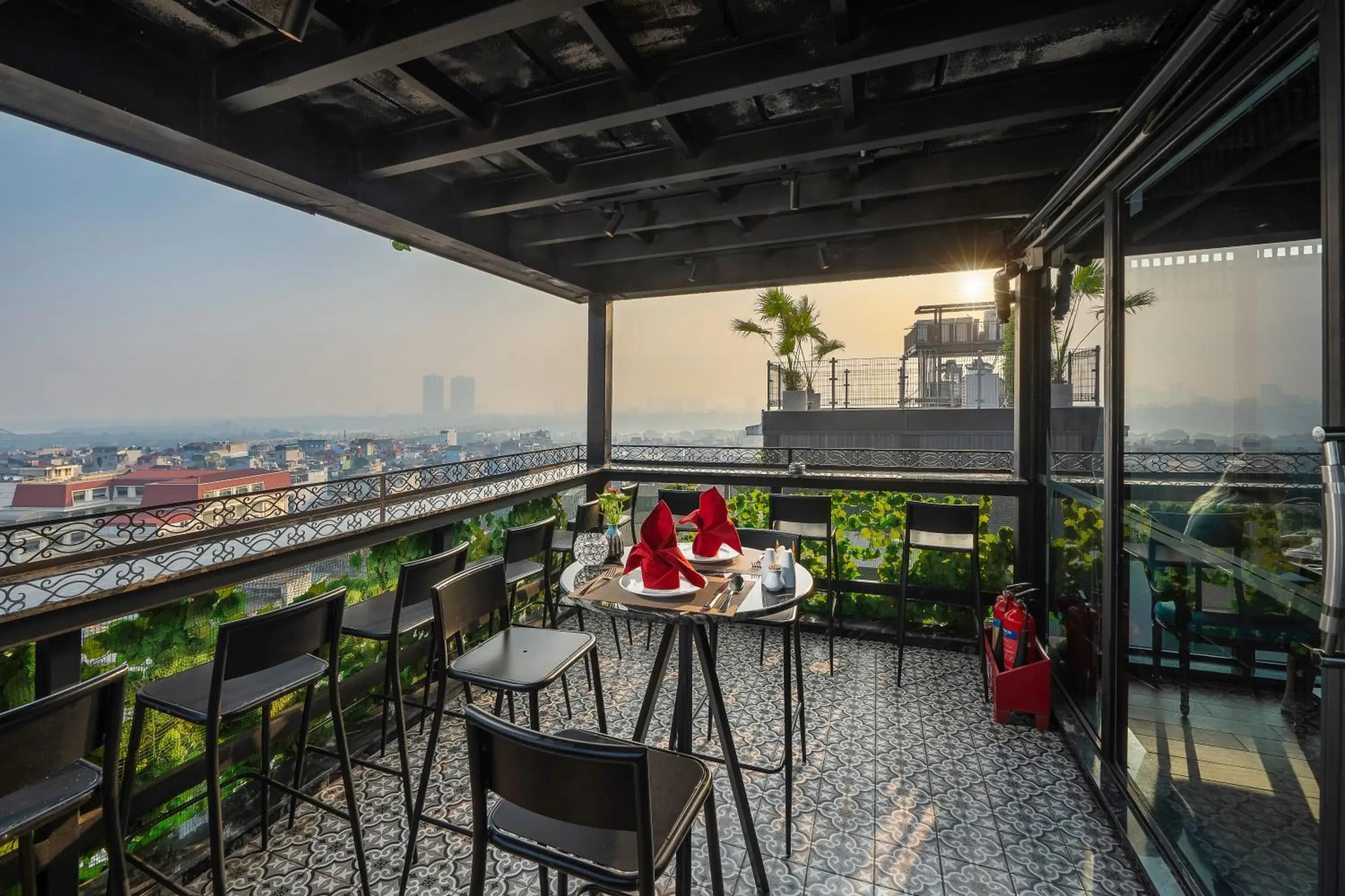 Restaurant/places to eat in Hanoi Paon Hotel Spa & Sky Bar Restaurant/places to eat in Hanoi Paon Hotel Spa & Sky Bar