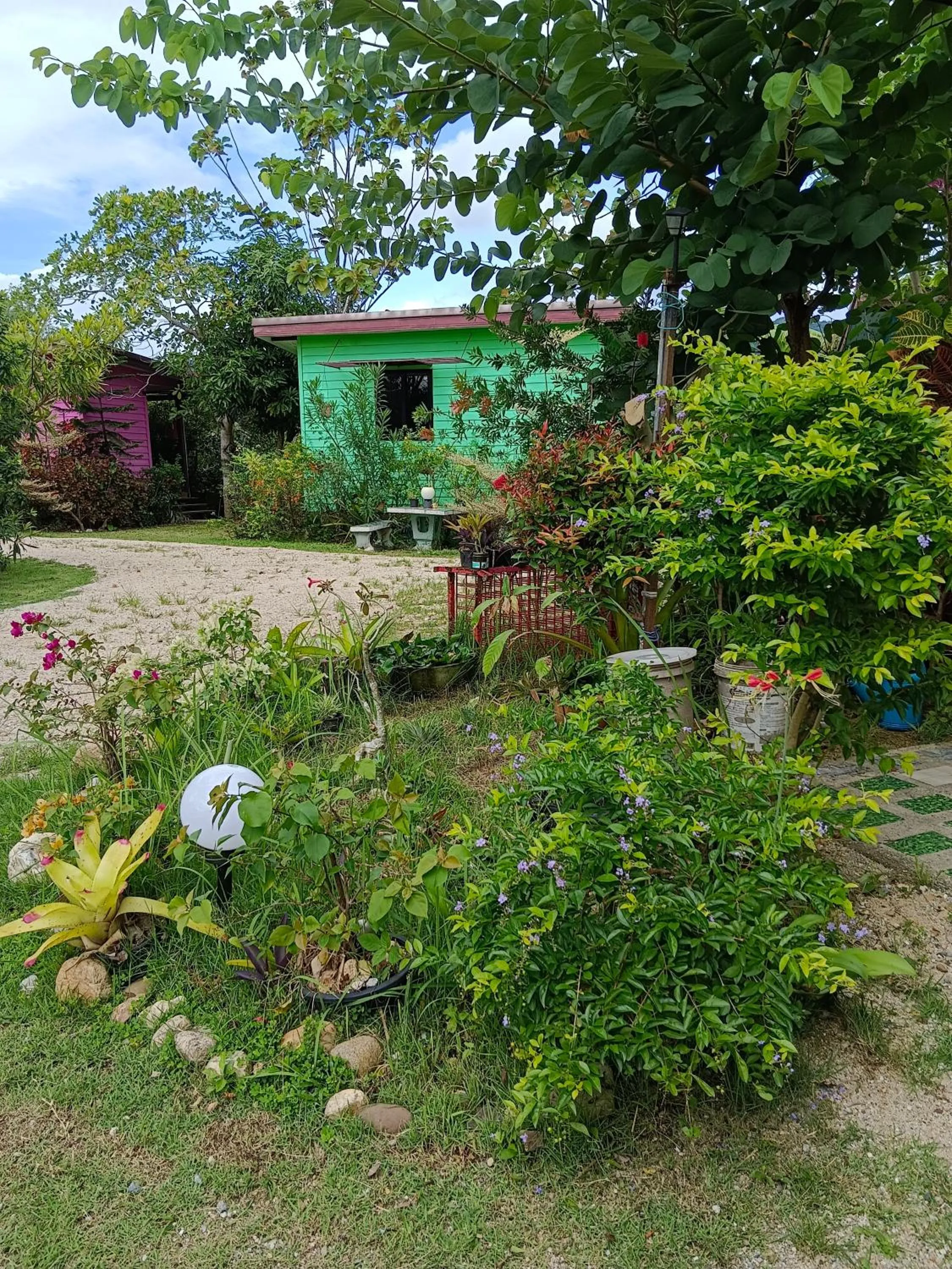 4 seasons mini house