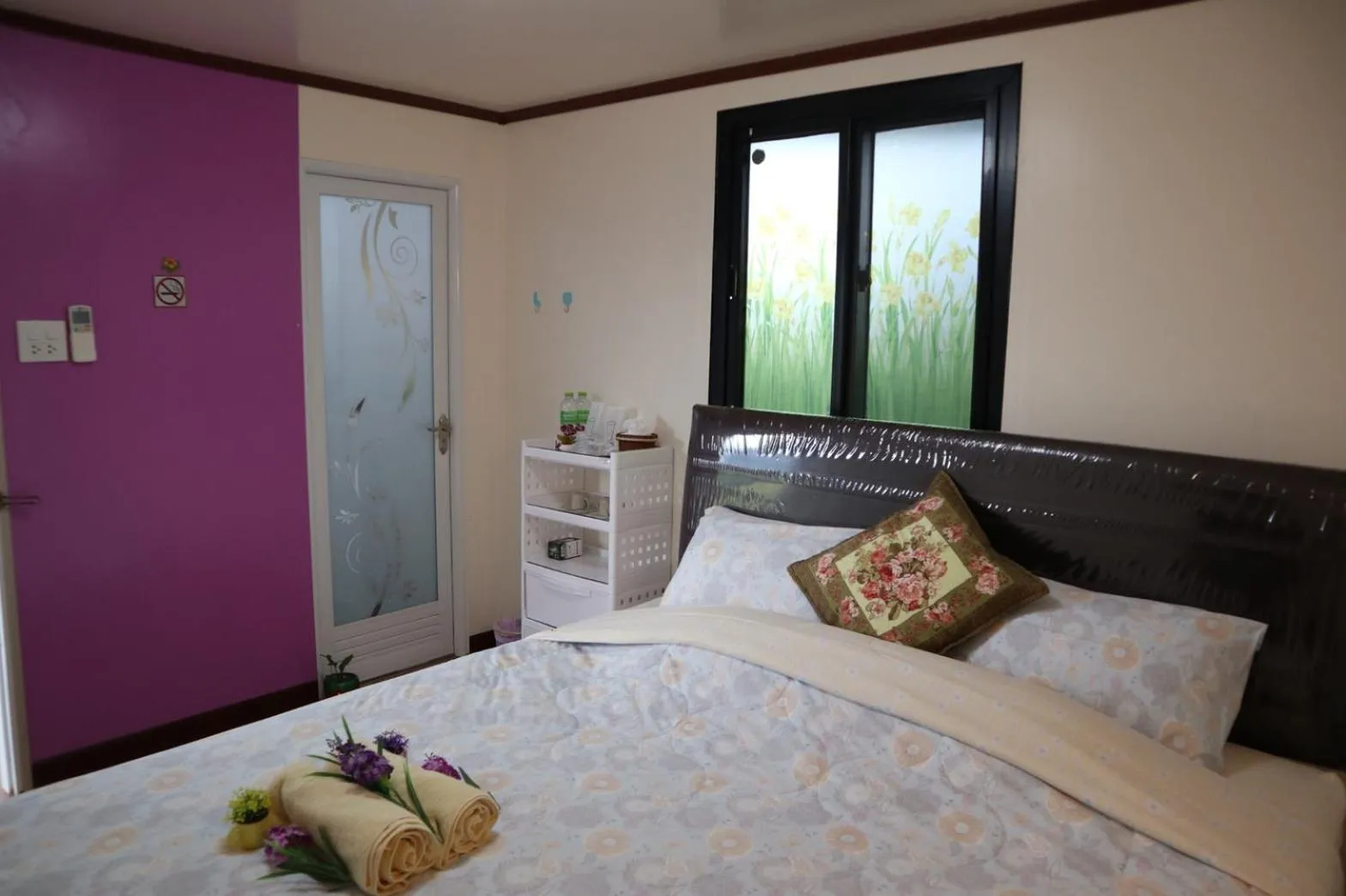 Bed in 4 seasons mini house