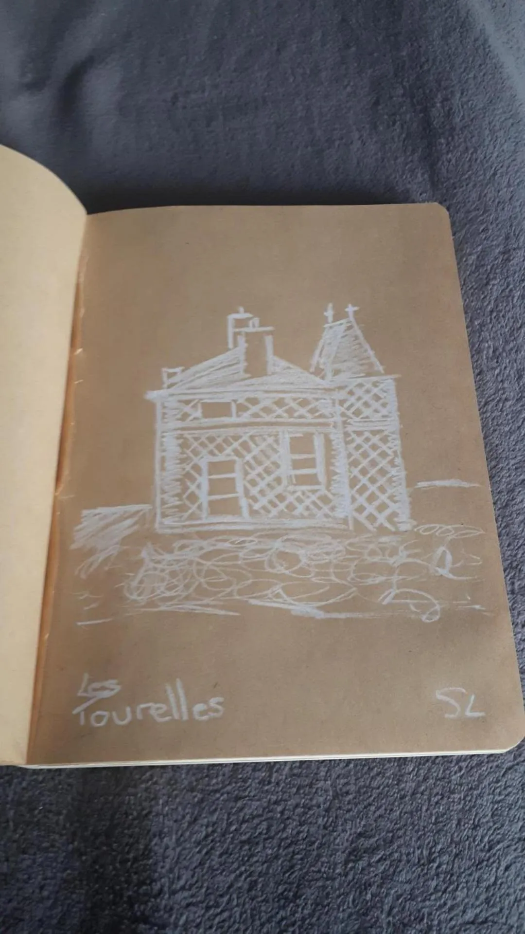 Property building in La tourelle