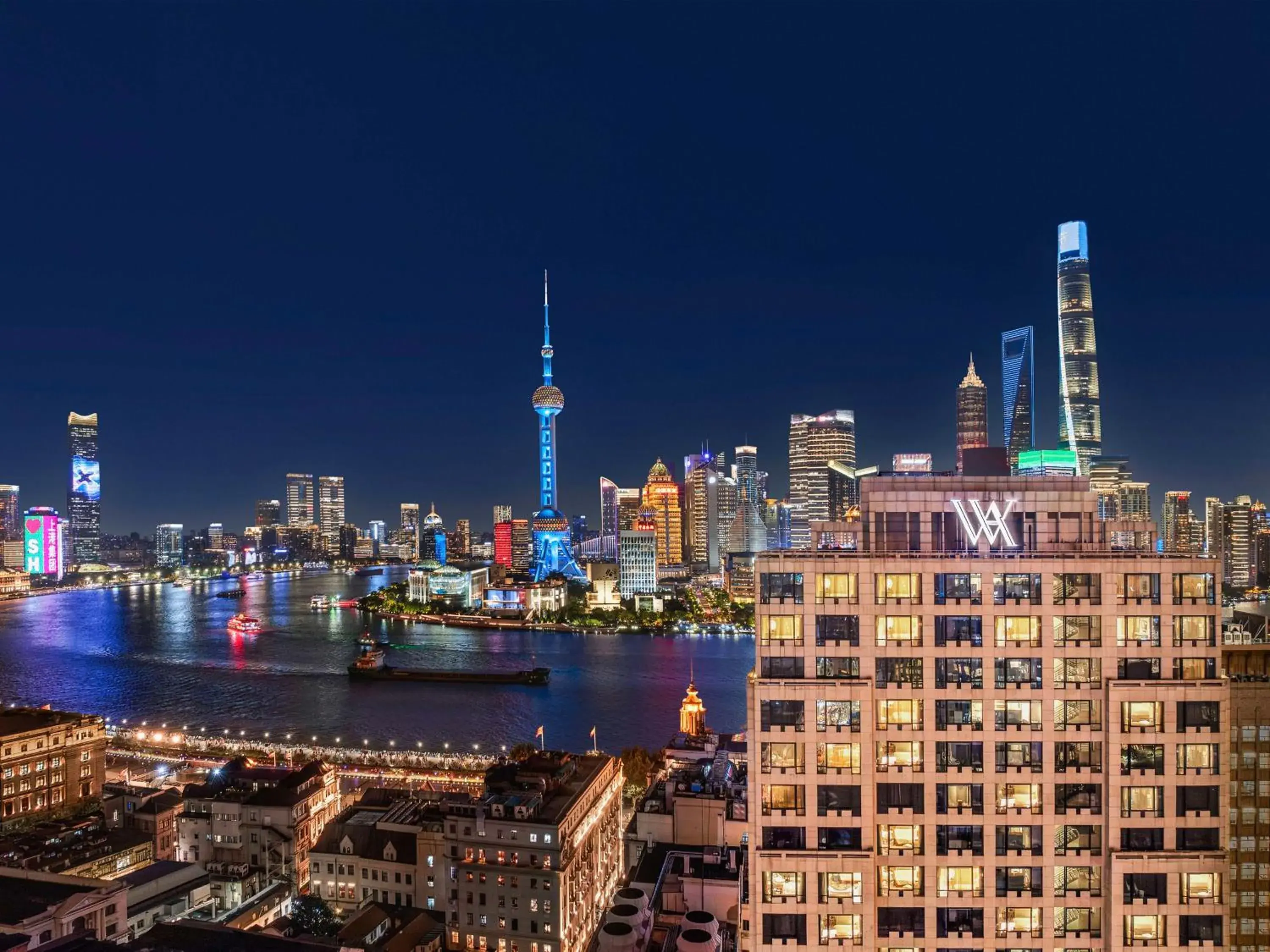 Property building in Waldorf Astoria Shanghai on the Bund Property building in Waldorf Astoria Shanghai on the Bund