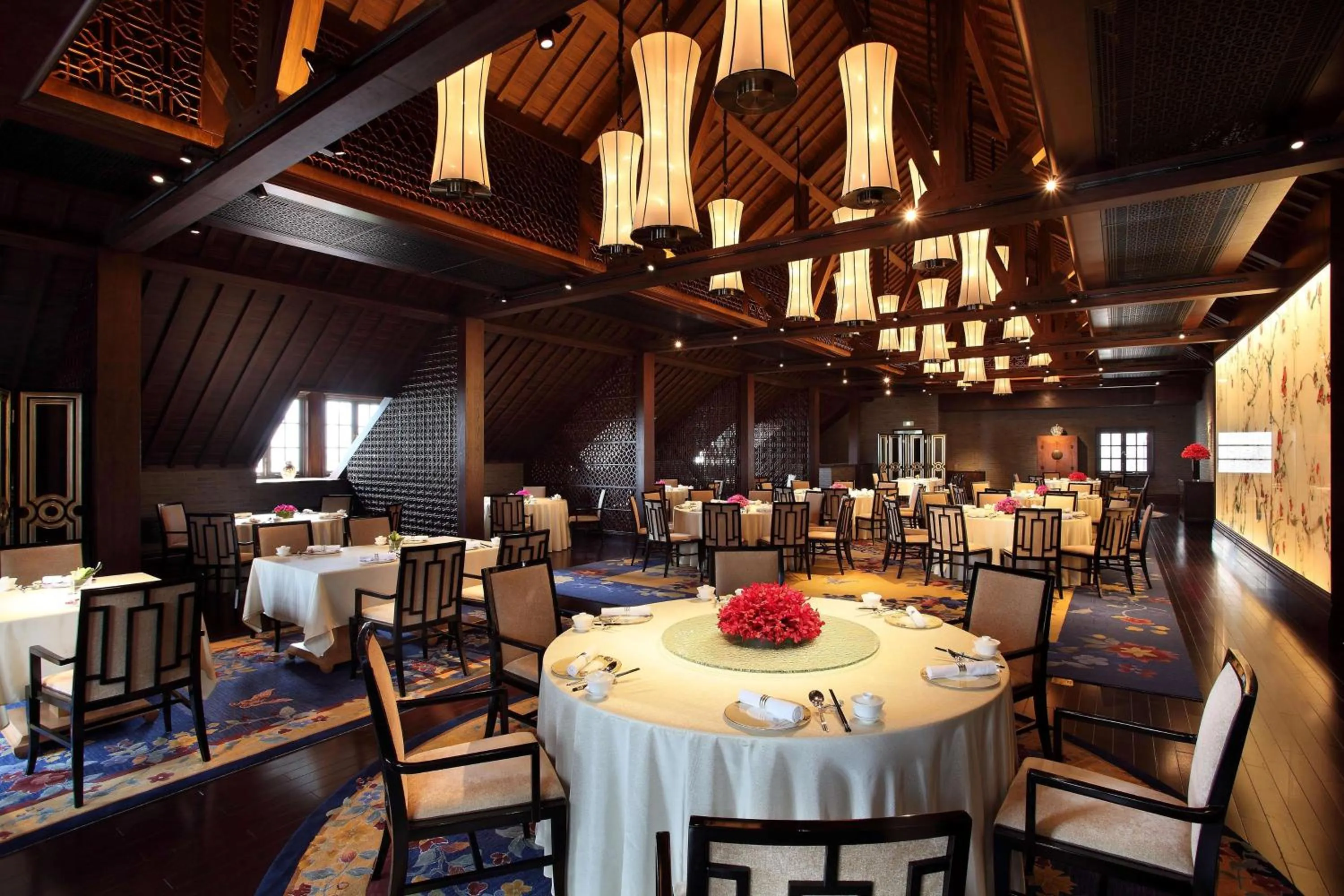 Restaurant/places to eat in Waldorf Astoria Shanghai on the Bund