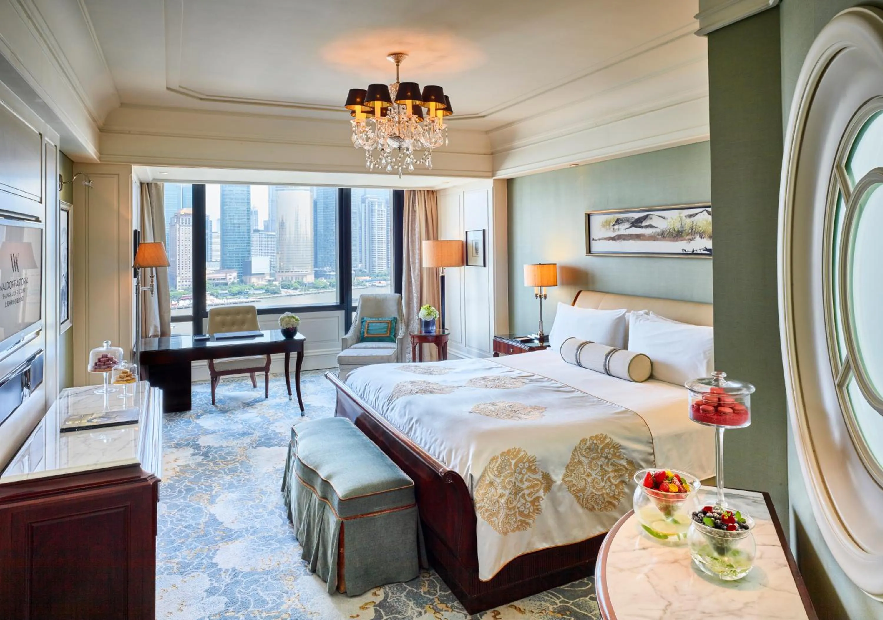 Photo of the whole room, Bed in Waldorf Astoria Shanghai on the Bund