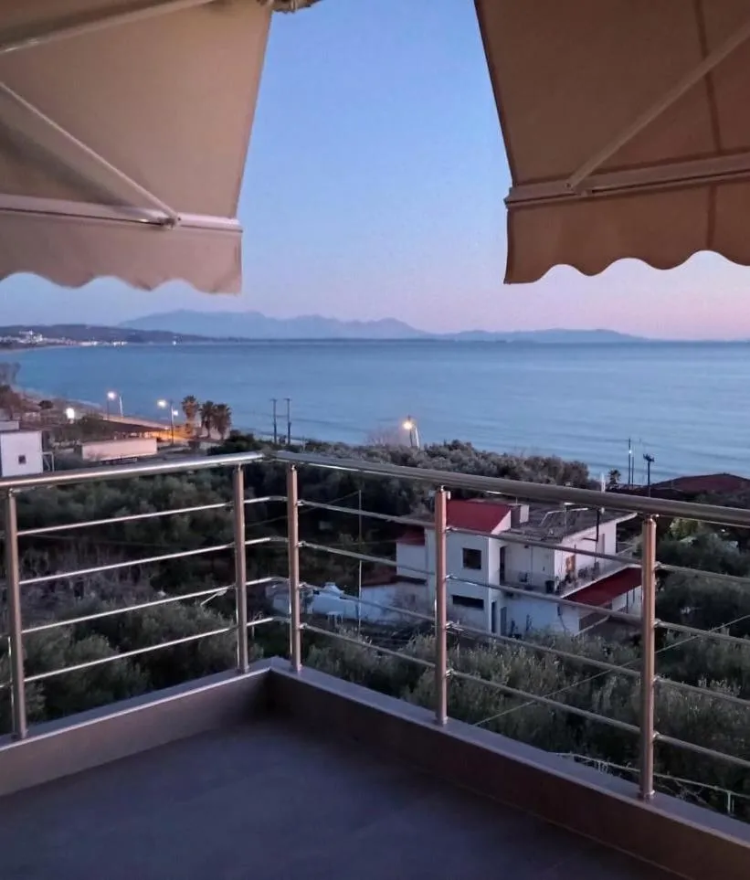 Spiros Rooms
